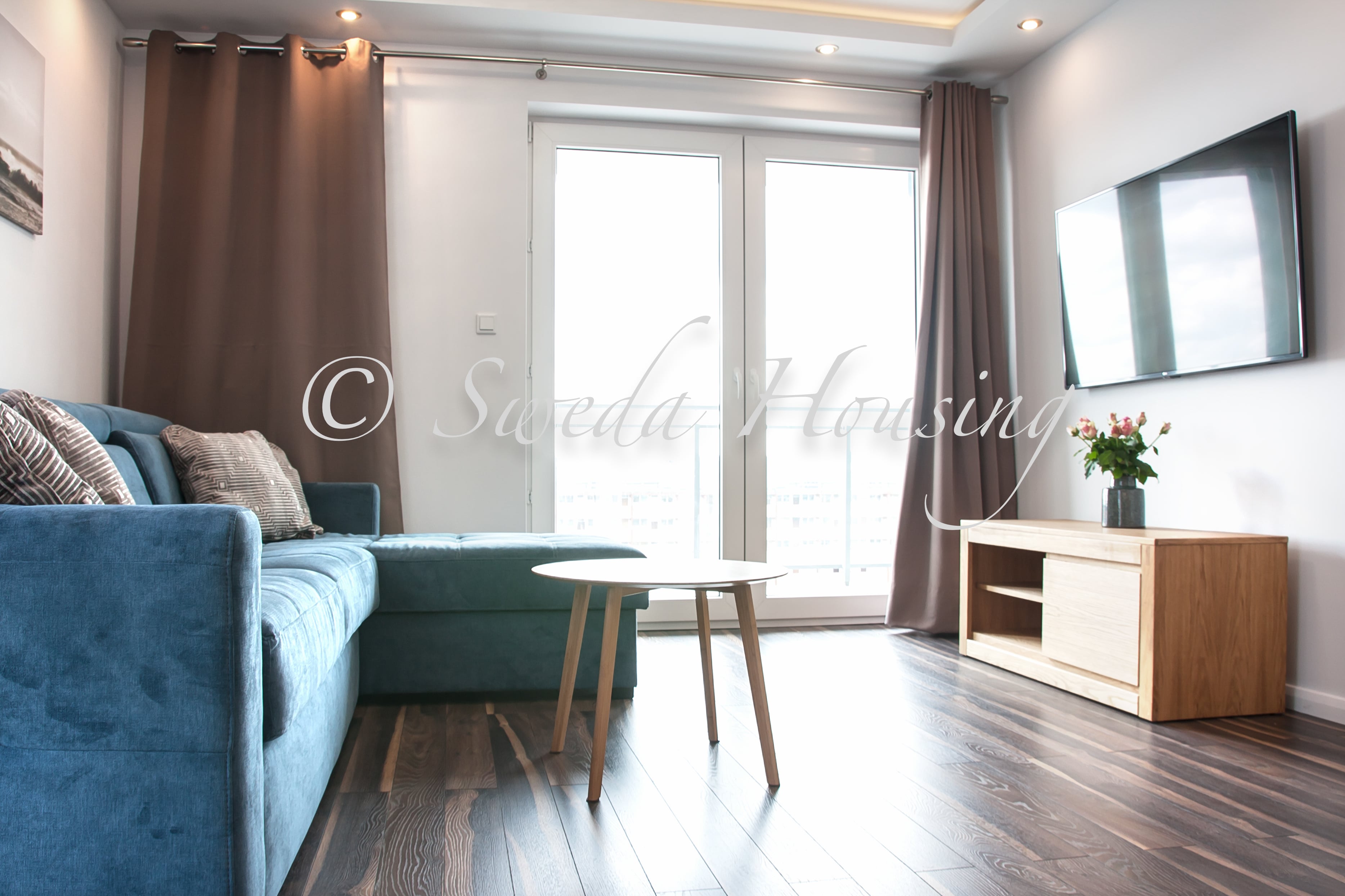 2 bedroom apartment,  11th floor, great for family