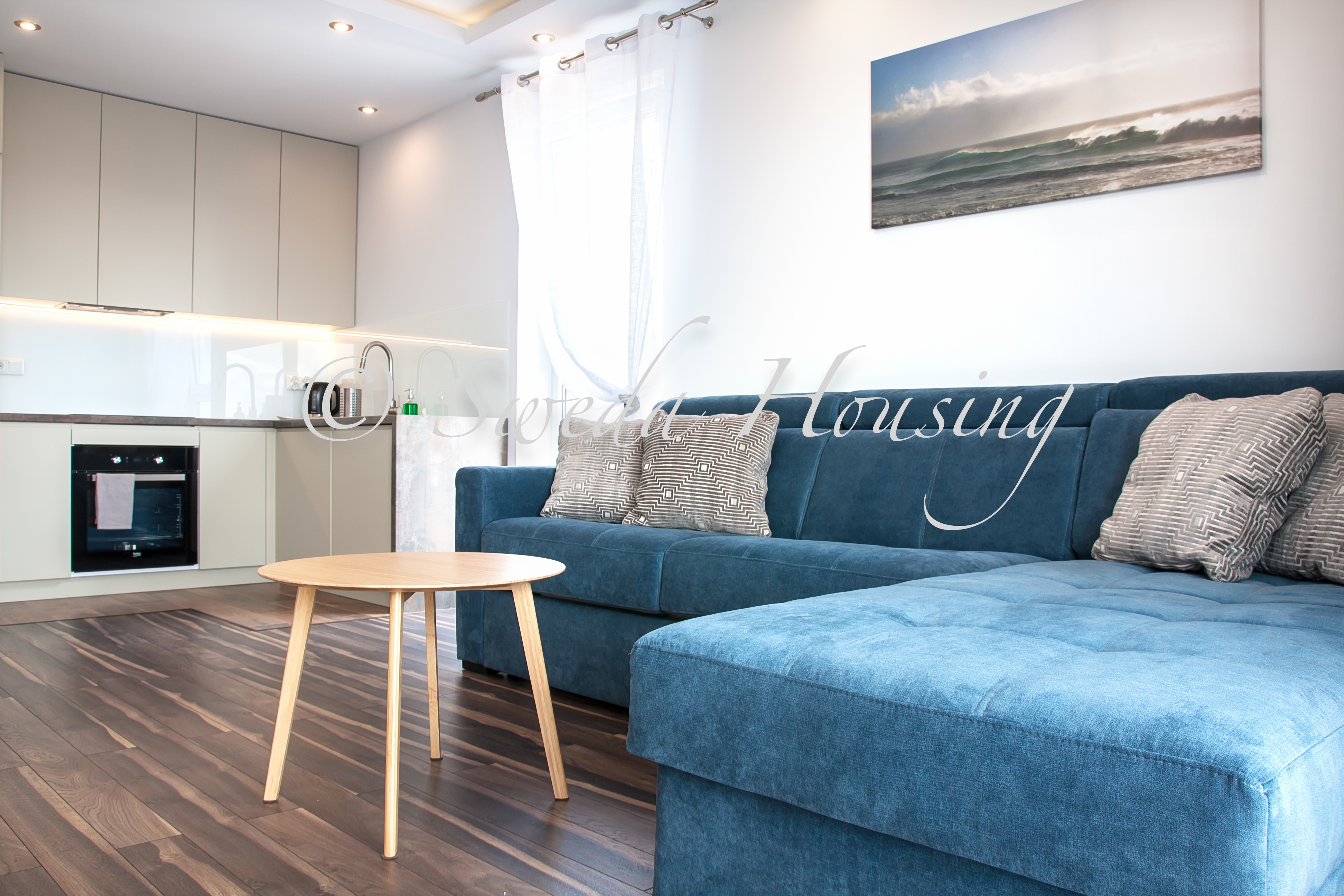 2 bedroom apartment,  11th floor, great for family | photo 2