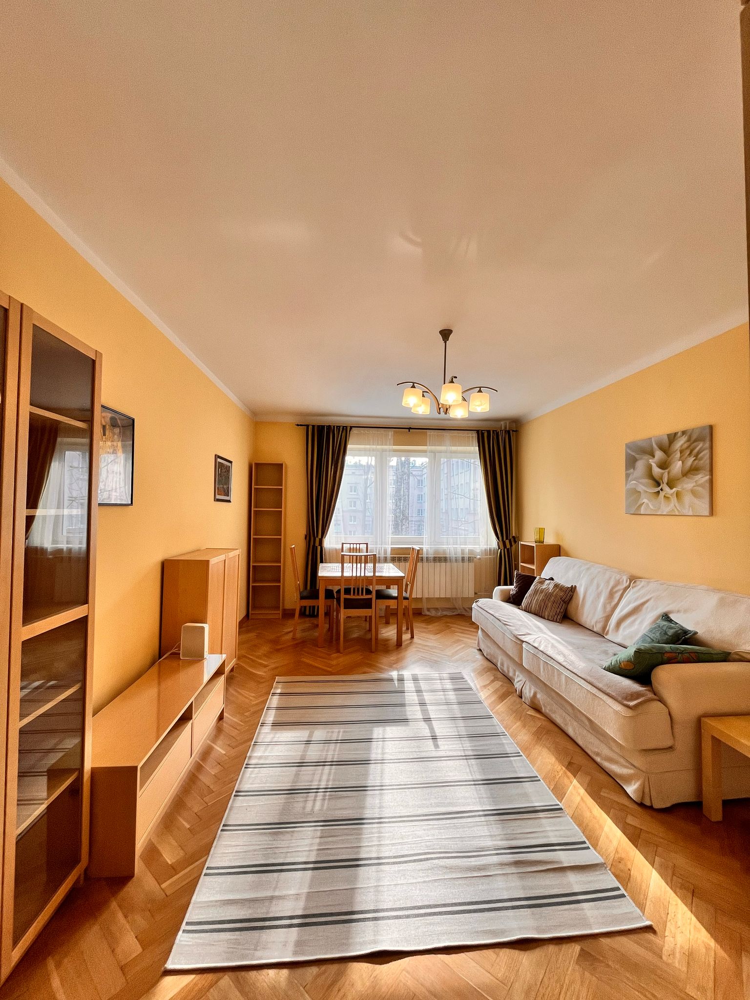 COZY and SPACIOUS 2-room apartment in WOLA DISTRICT I Dzielna Street