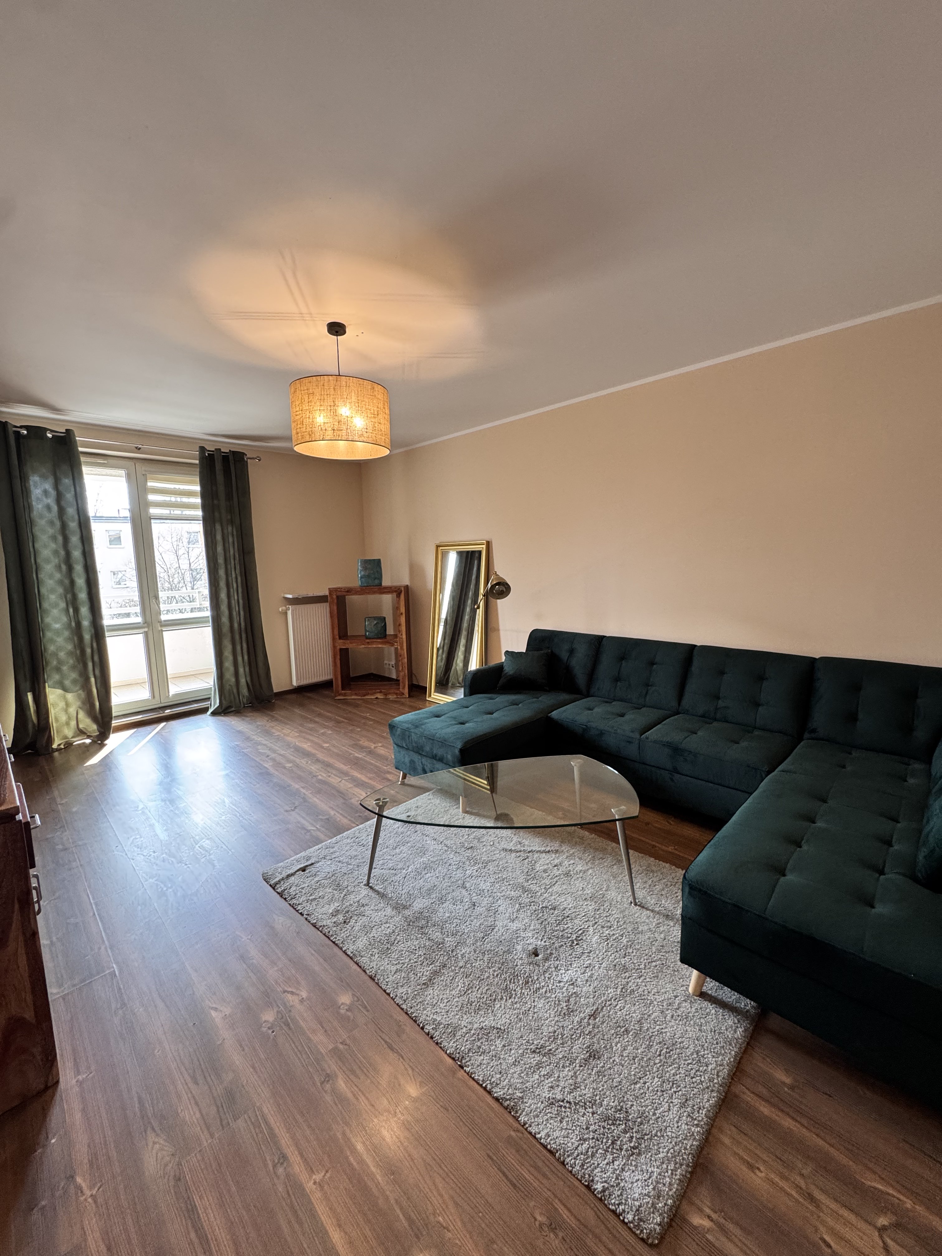 Appartement spacieux 3 pièces – Rue Zawiszy, Wola, Varsovie