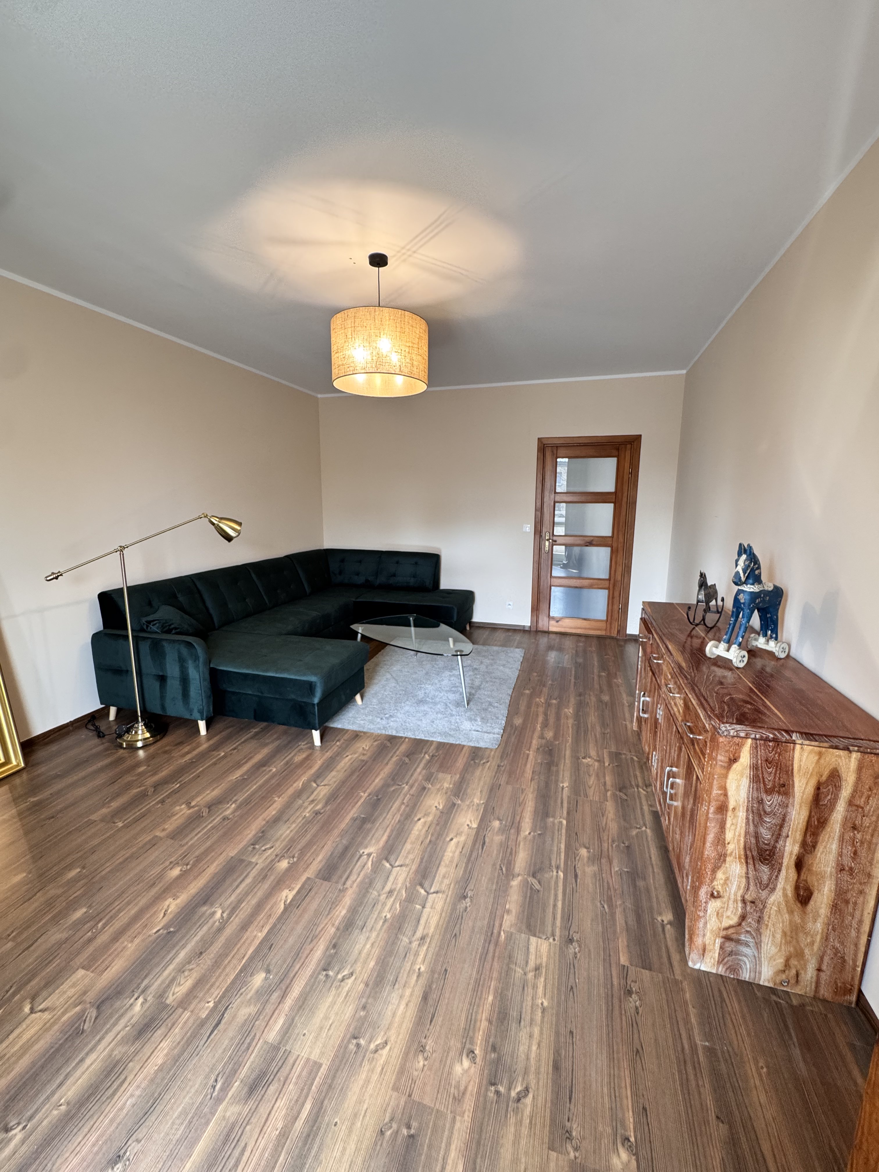 Appartement spacieux 3 pièces – Rue Zawiszy, Wola, Varsovie