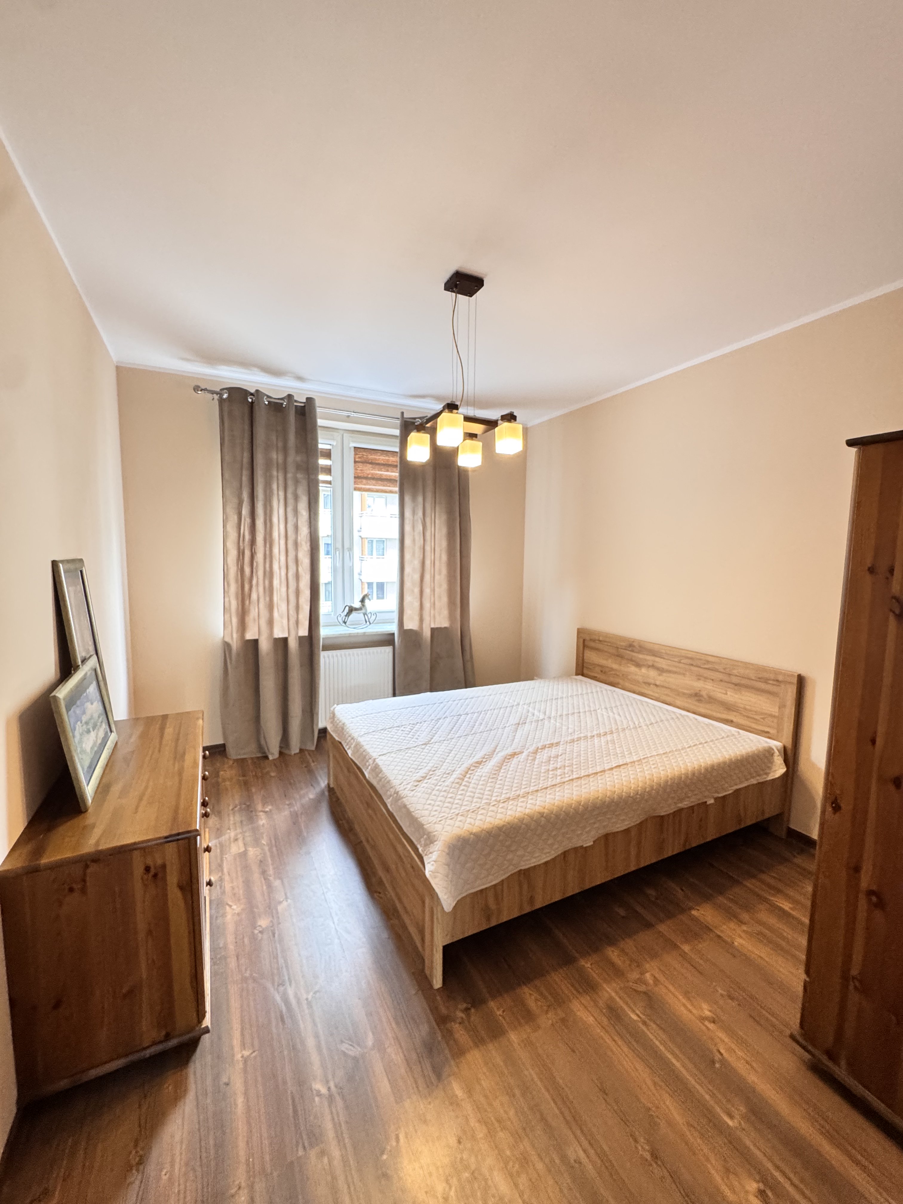 Appartement spacieux 3 pièces – Rue Zawiszy, Wola, Varsovie