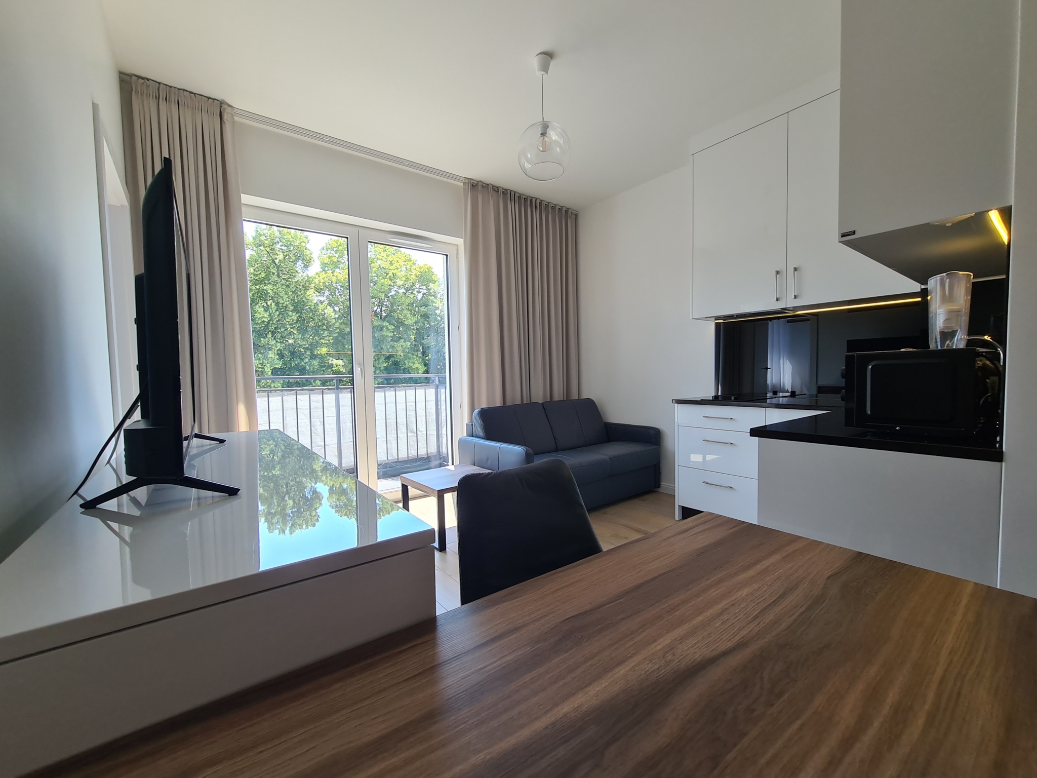 MODERN 2-room apartment with balcony in OCHOTA DISTRICT near WUM