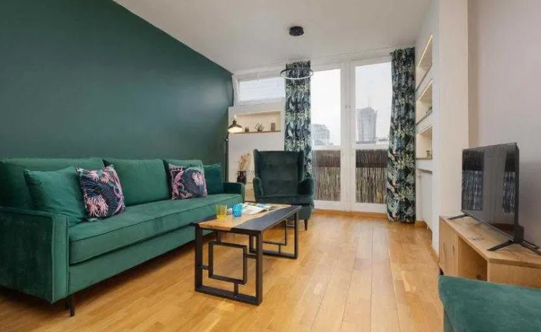 2 room apartment 40 m² in Warsaw, Poland