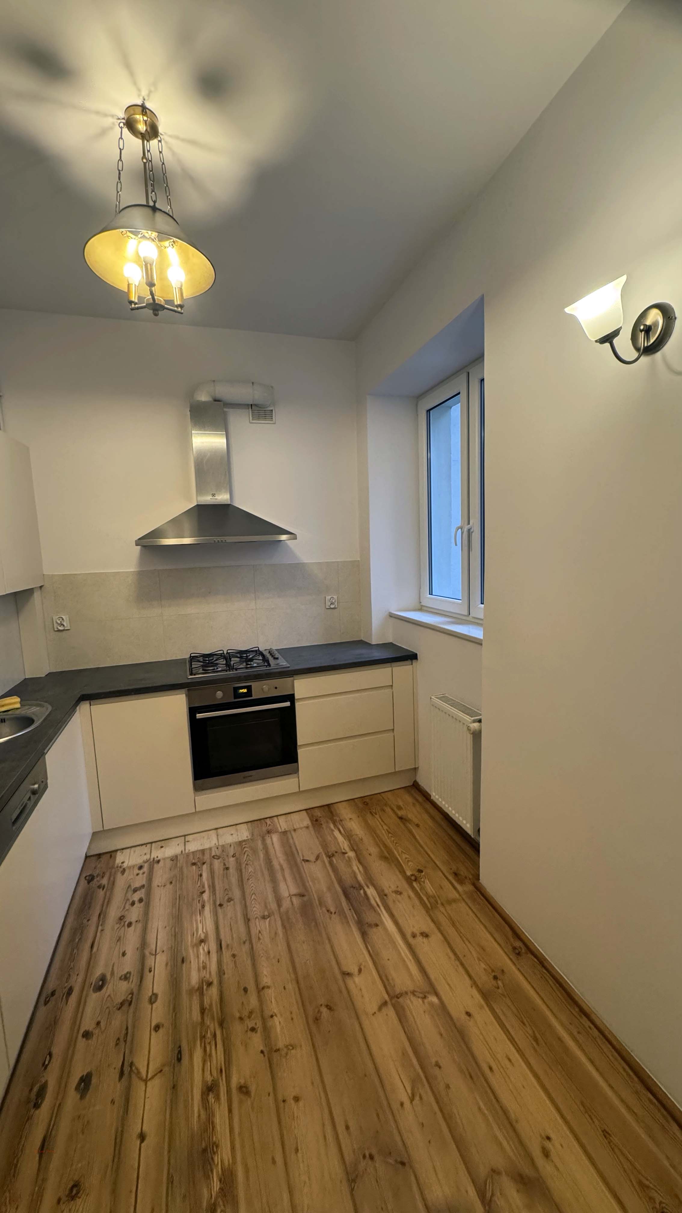 Wohnung 4 zimmer 84 m² in Warschau, Polen