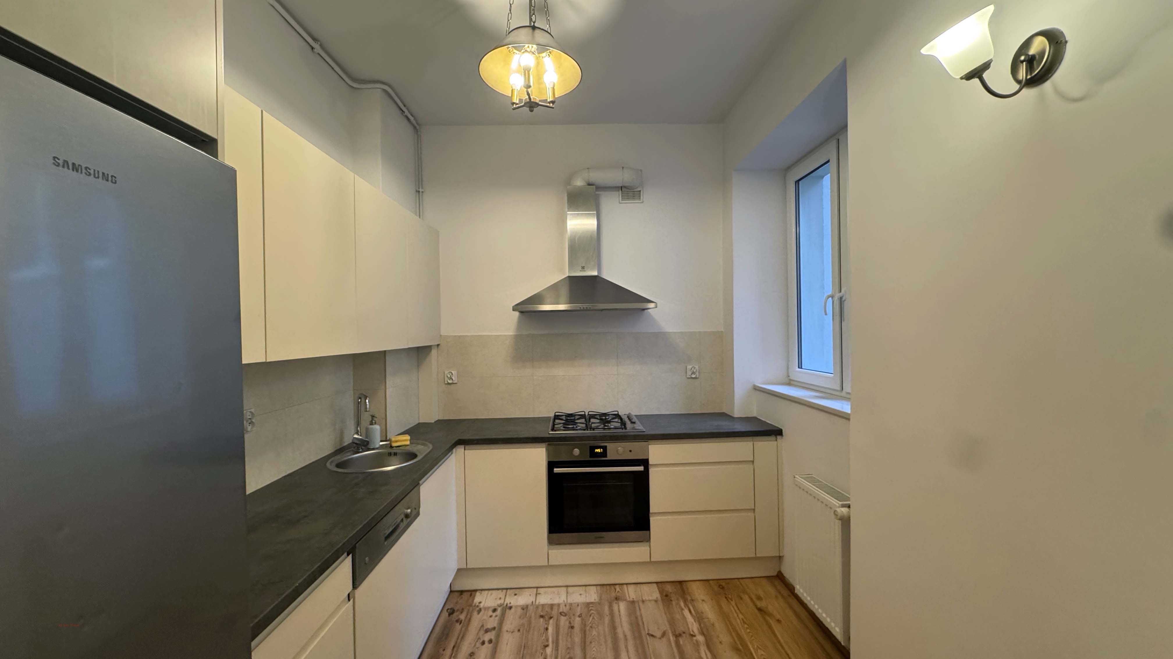 Wohnung 4 zimmer 84 m² in Warschau, Polen