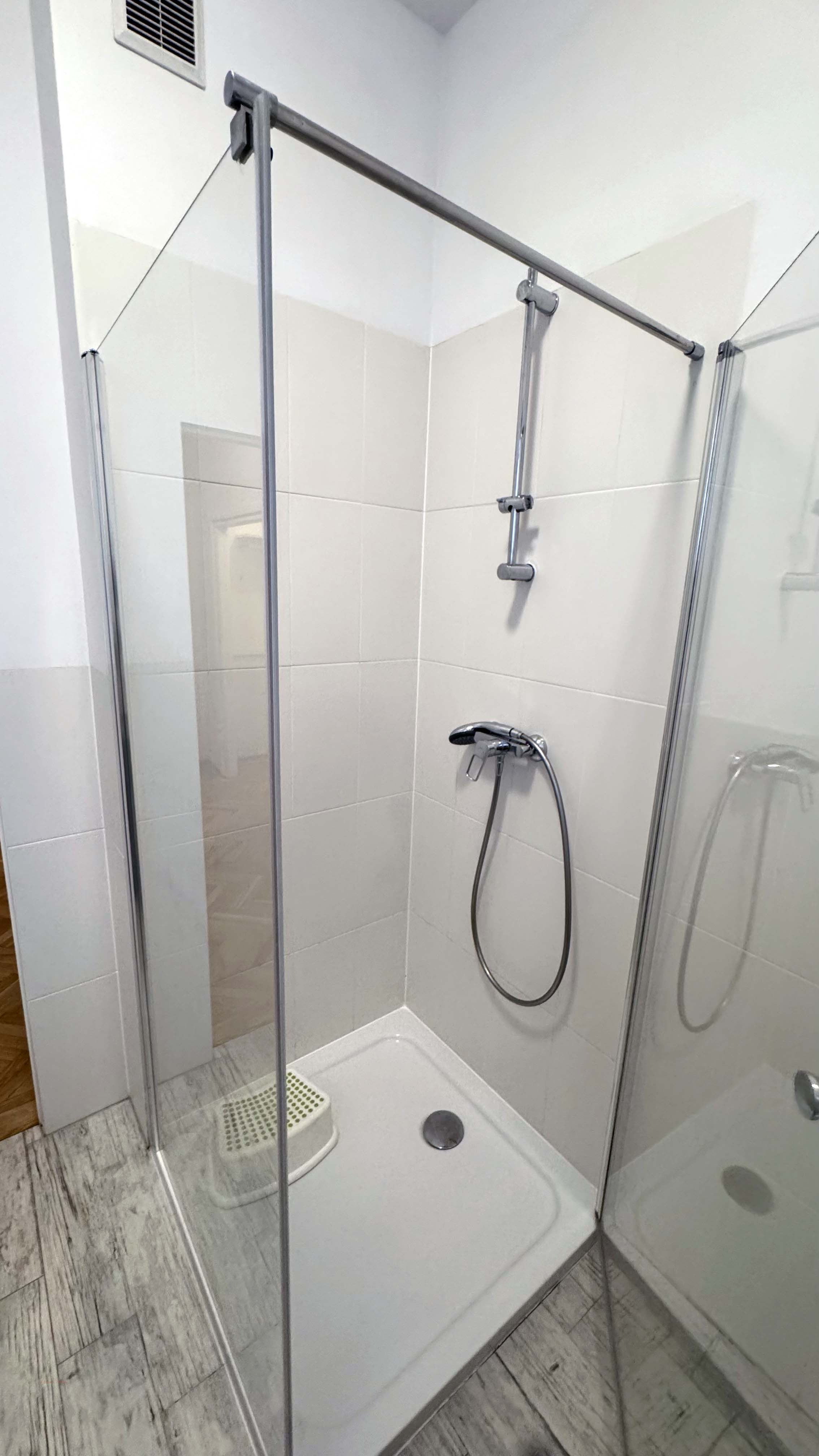 Wohnung 4 zimmer 84 m² in Warschau, Polen