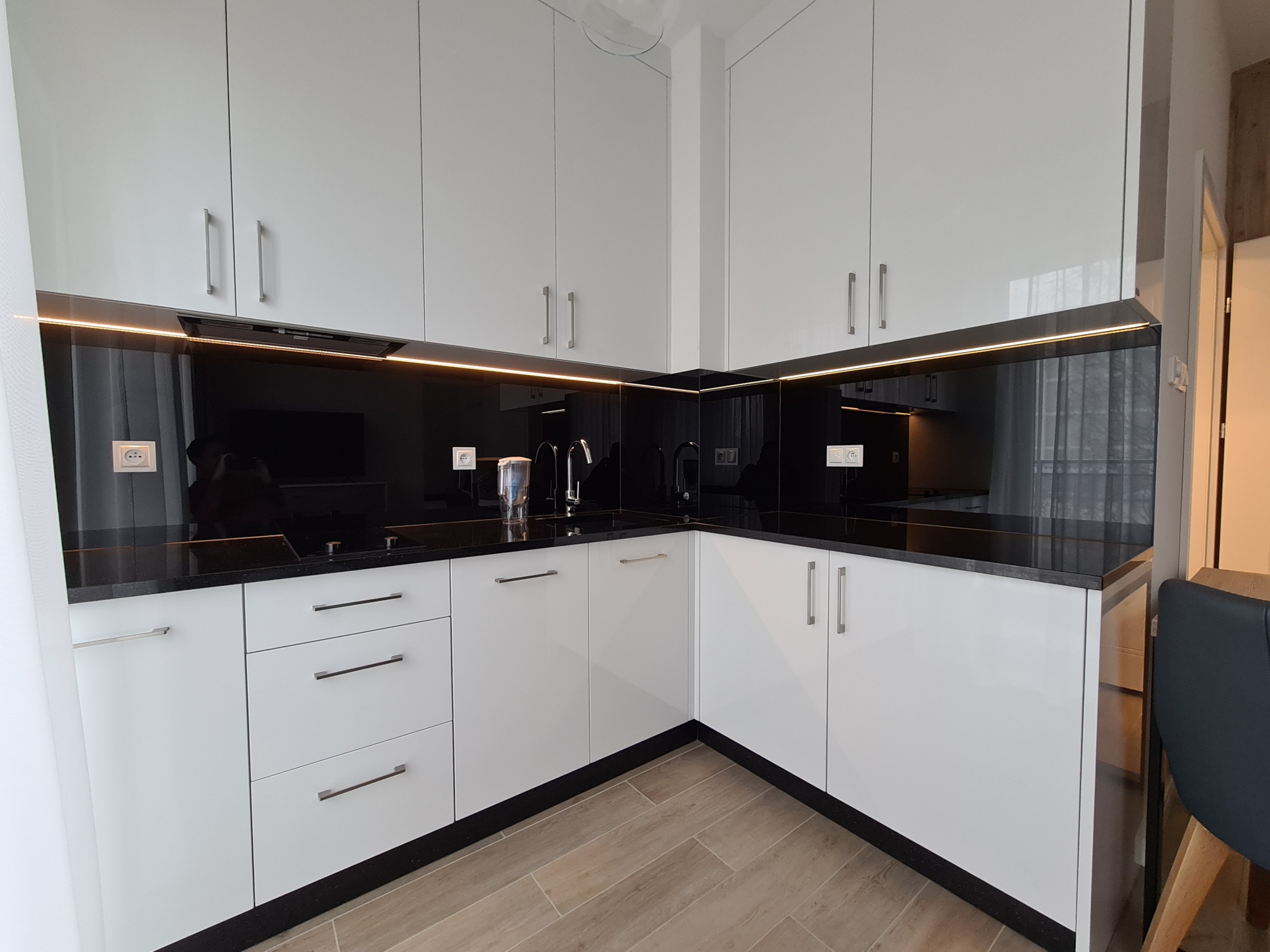 APPARTEMENT MODERNE 2 PIÈCES AVEC BALCON PROCHE WUM, OCHOTA