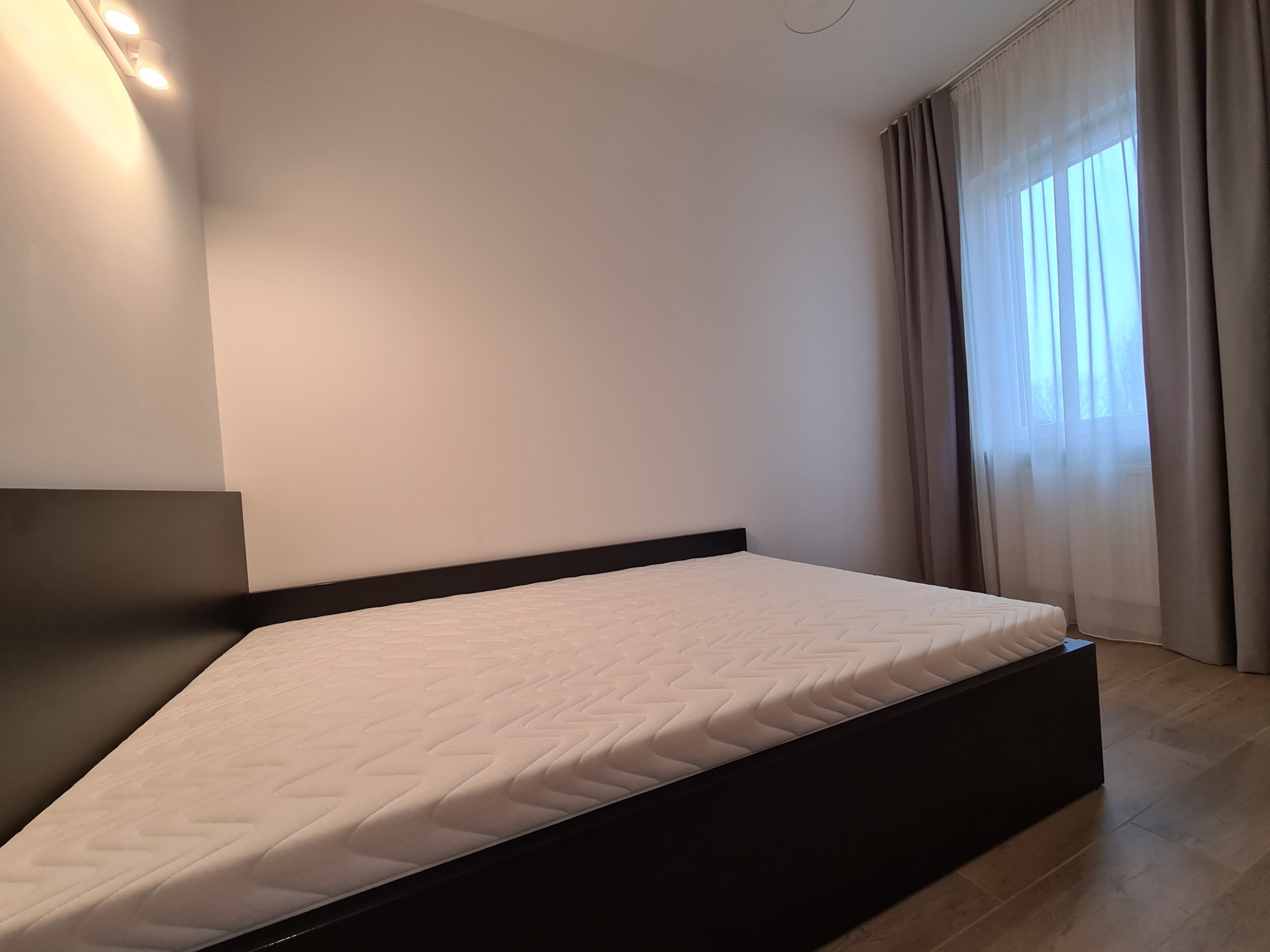 APPARTEMENT MODERNE 2 PIÈCES AVEC BALCON PROCHE WUM, OCHOTA