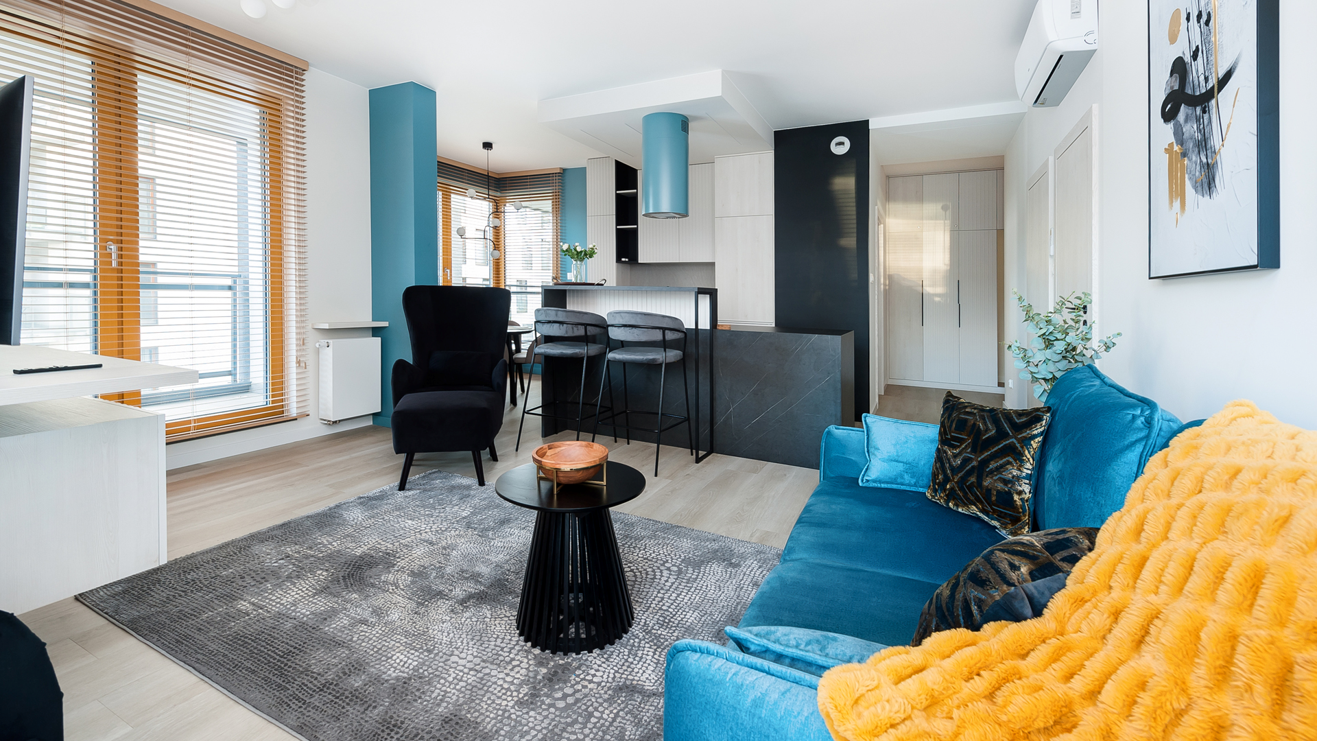 Appartement deux pièces, Krakow, Rakowicka 20J/128 - à 400 mètres de la gare et de Galeria Krakowska