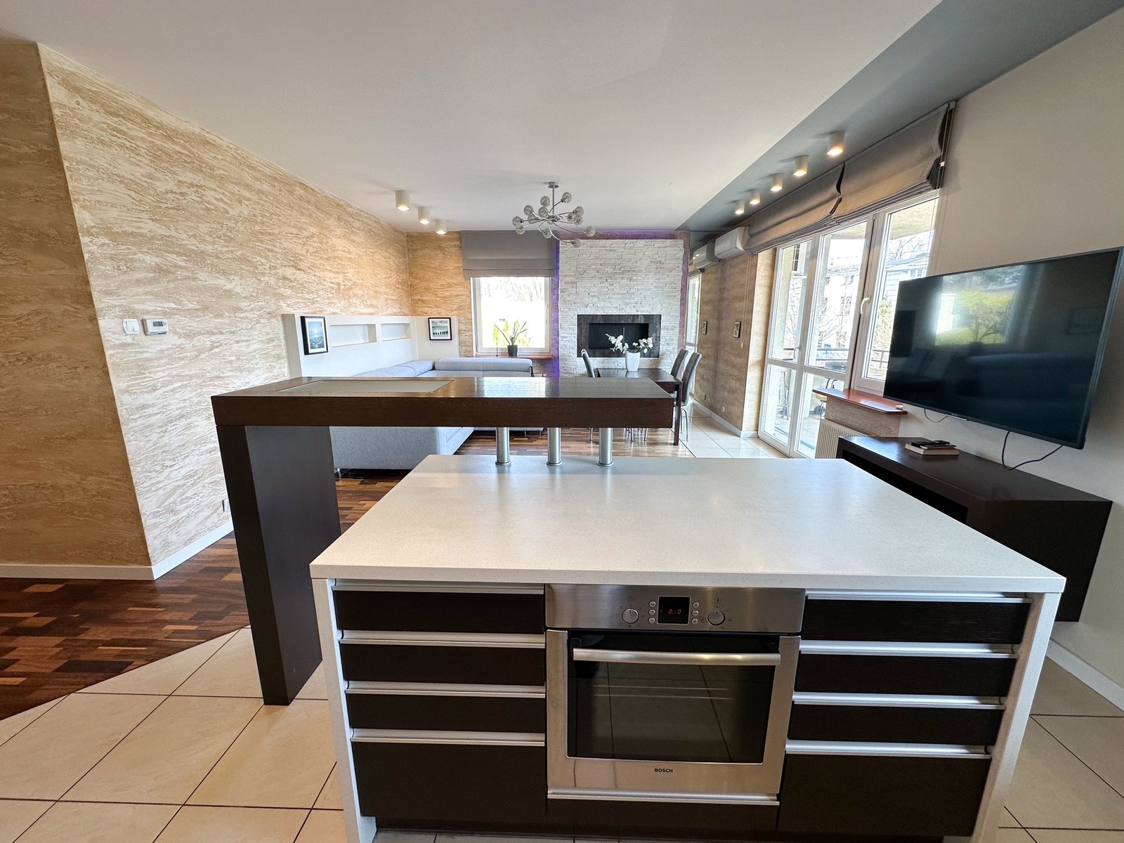 Bright 3 rooms, 80m2, apartment for rent Eugeniusza 23 street