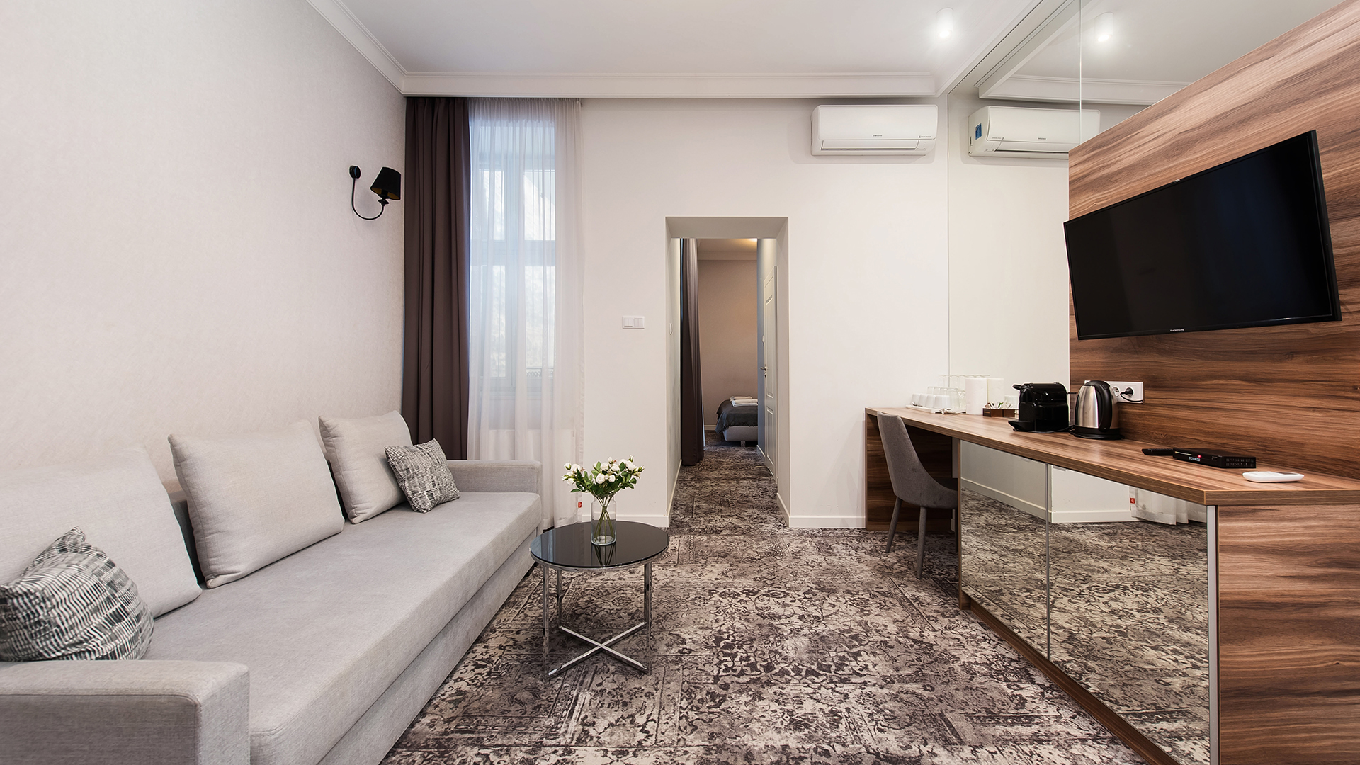 One-bedroom apartment, without kitchenette, Kraków, Rakowicka 6/102 – Restaurant on site, 15 minutes’ walk to the Old Town.