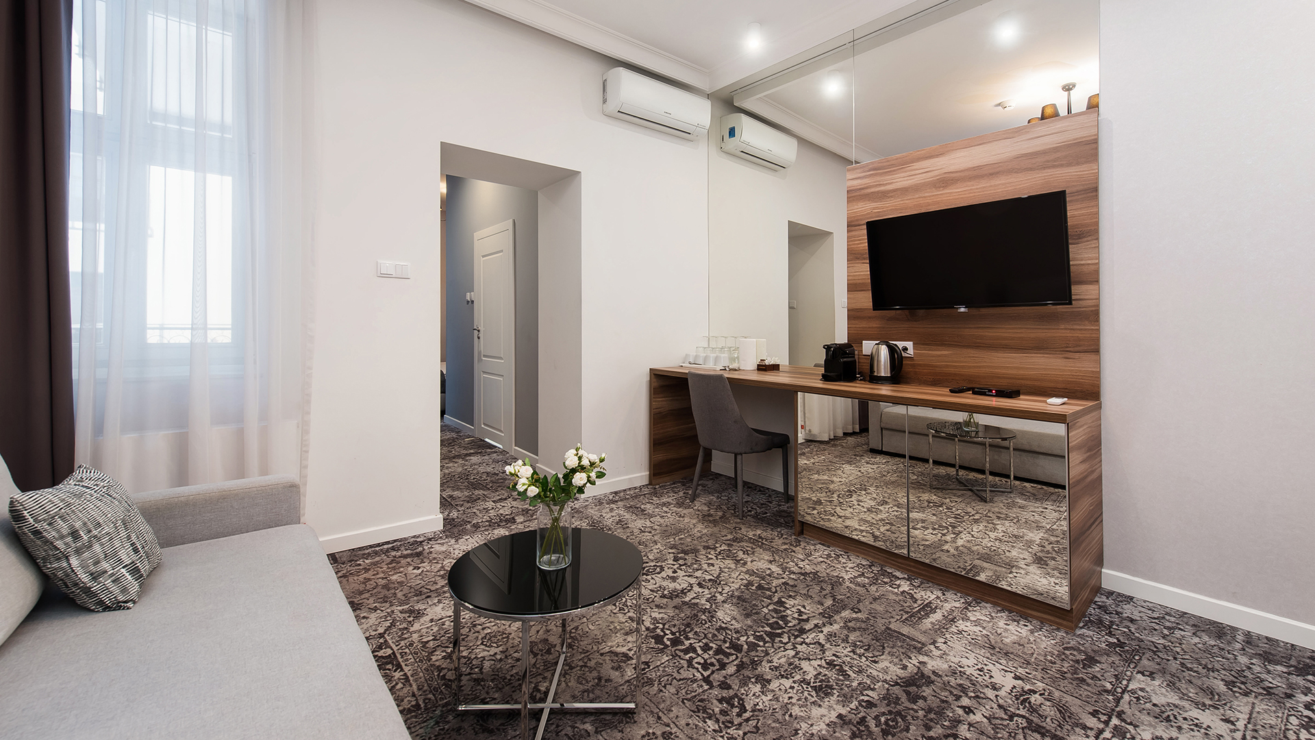One-bedroom apartment, without kitchenette, Kraków, Rakowicka 6/102 – Restaurant on site, 15 minutes’ walk to the Old Town.