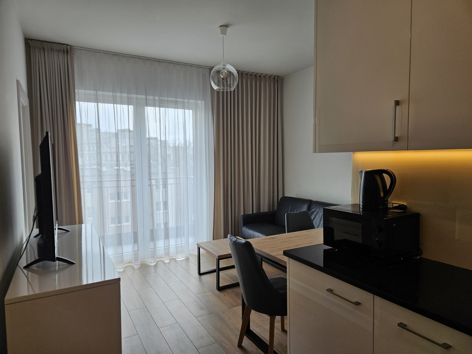 MODERN 2-room apartment in OCHOTA DISTRICT near WUM | photo 4