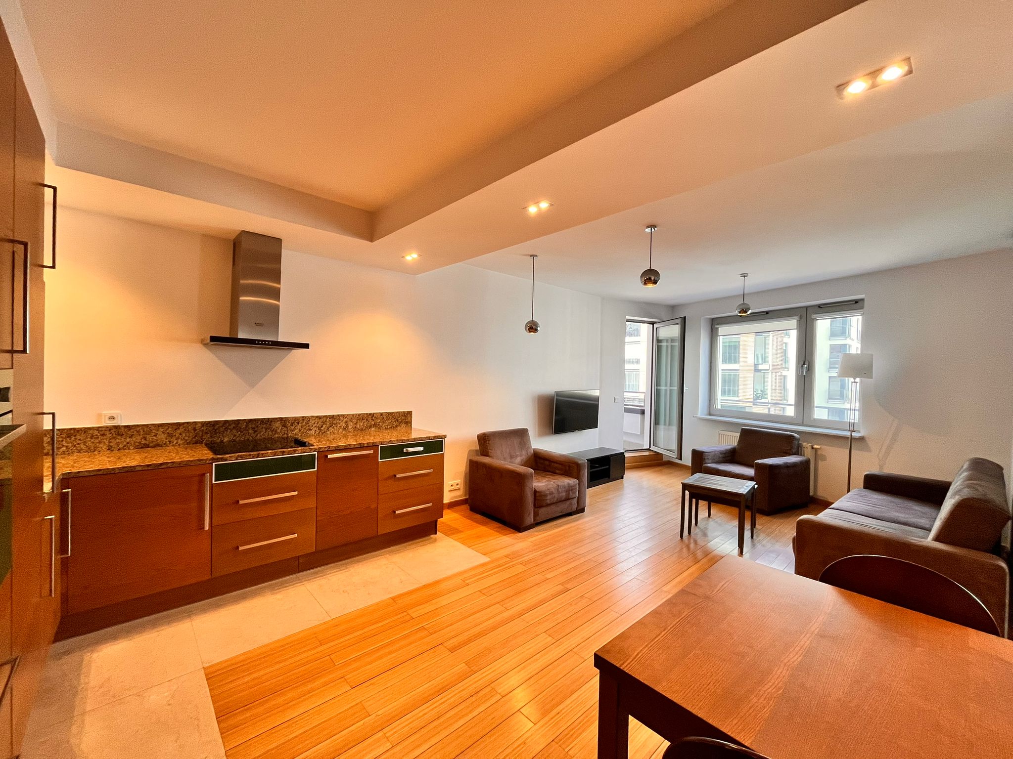 Appartamento 2 locali con balcone e vista CENTRO CITTÀ – Via Grzybowska — photo 4