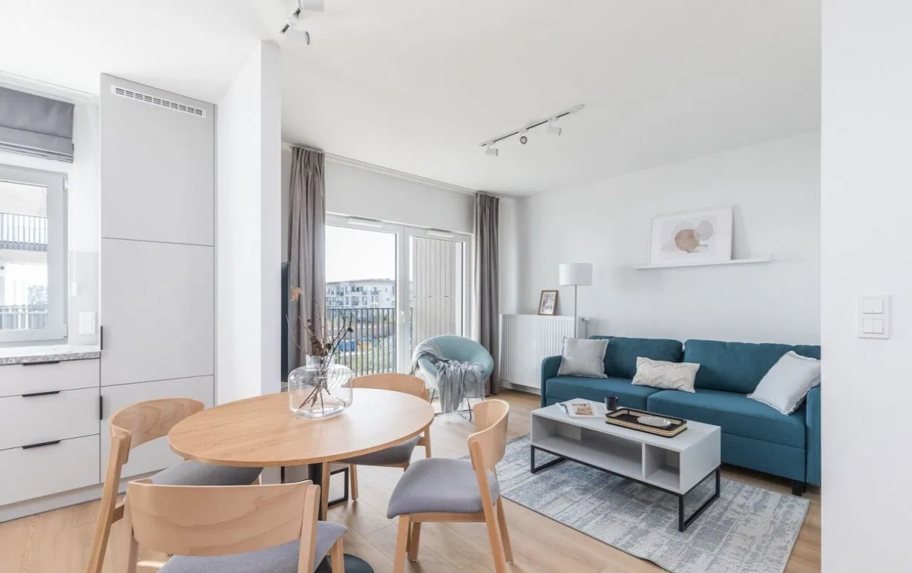 APPARTEMENT MODERNE NEUF DE 3 PIÈCES DANS LE QUARTIER DE BEMOWO — photo 2