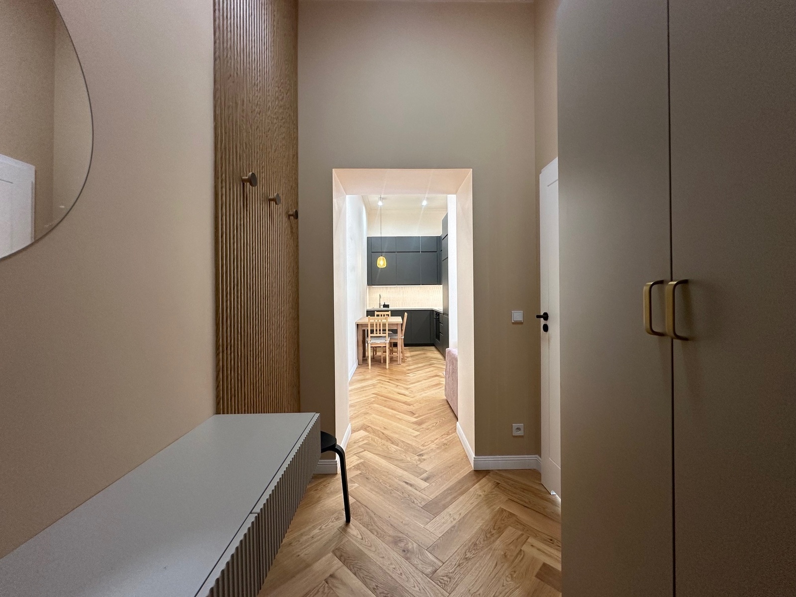 Monolocale con zona notte in via 1 Maja 11