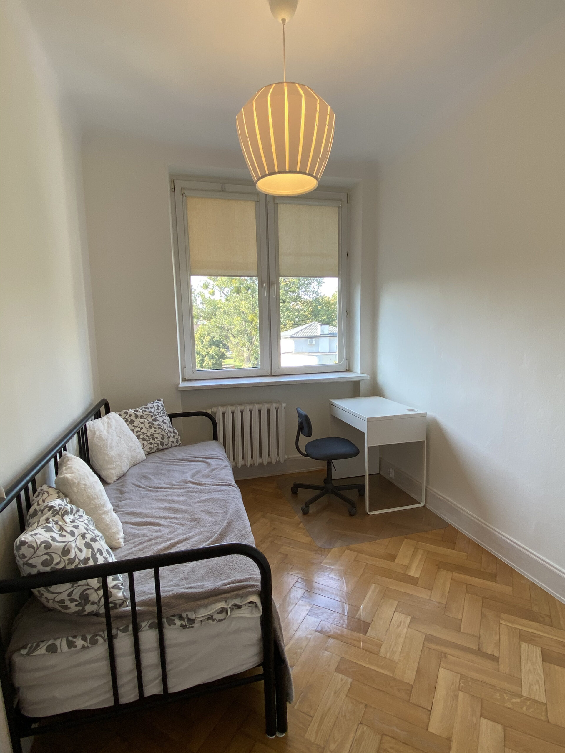 APPARTEMENT MODERNE, spacieux 3 pièces séparées – Ligne de métro 1 / Quartier Mokotów – ERASMUS BIENVENUE