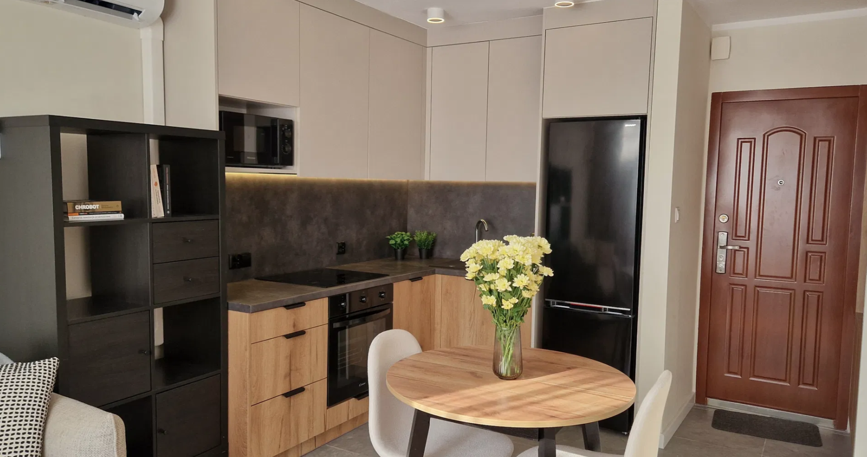 APPARTAMENTO MODERNO 2 LOCALI | Quartiere ŚRÓDMIEŚCIE — photo 3