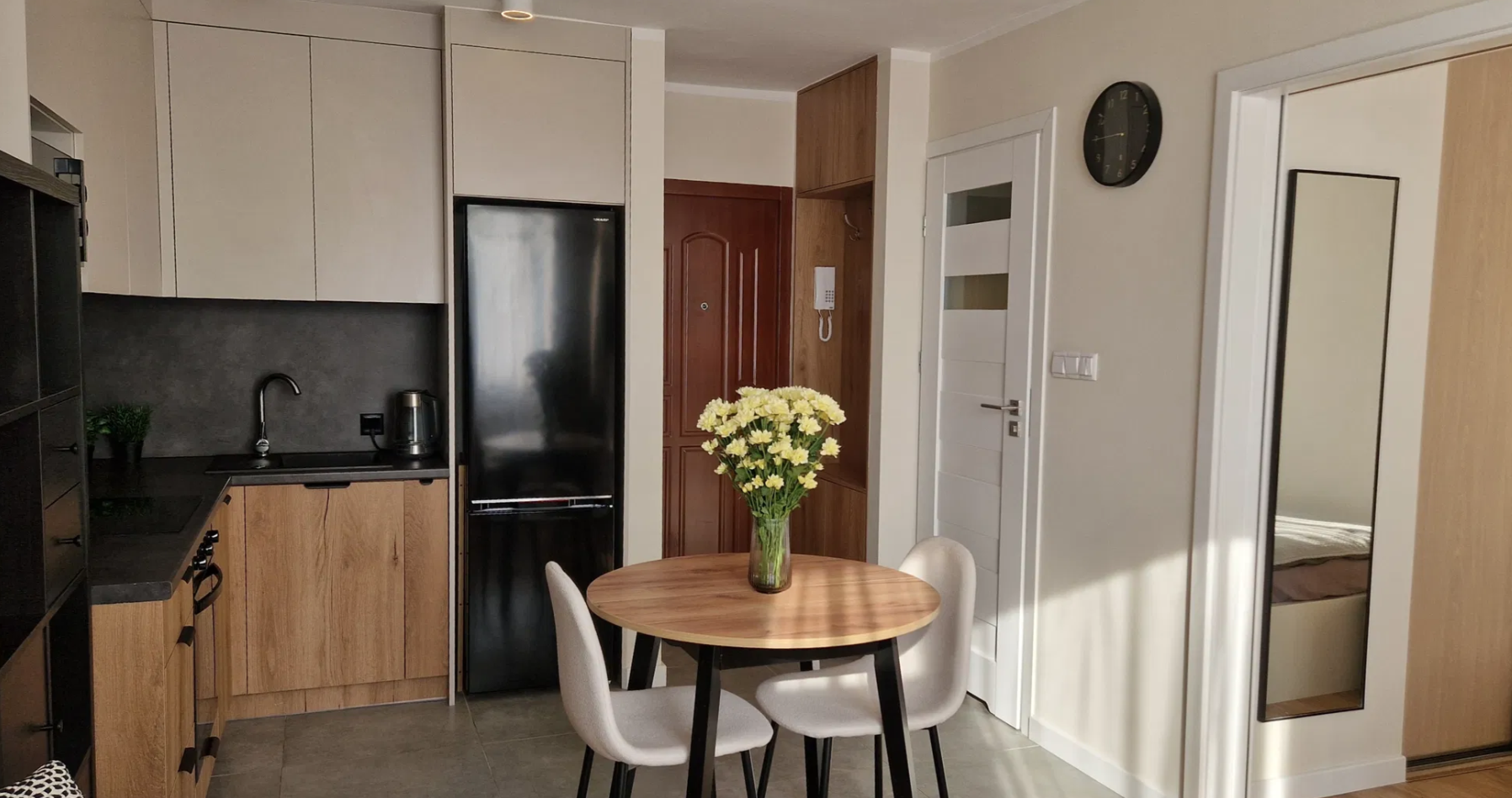 APPARTAMENTO MODERNO 2 LOCALI | Quartiere ŚRÓDMIEŚCIE — photo 4