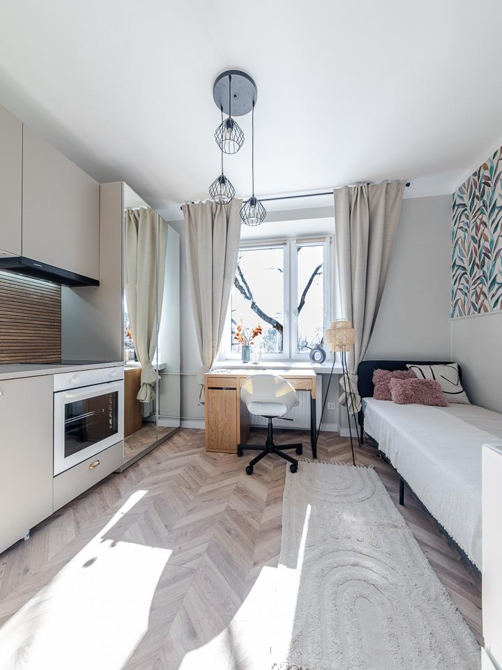 STUDIO MODERNE avec lit dans le QUARTIER DE WOLA