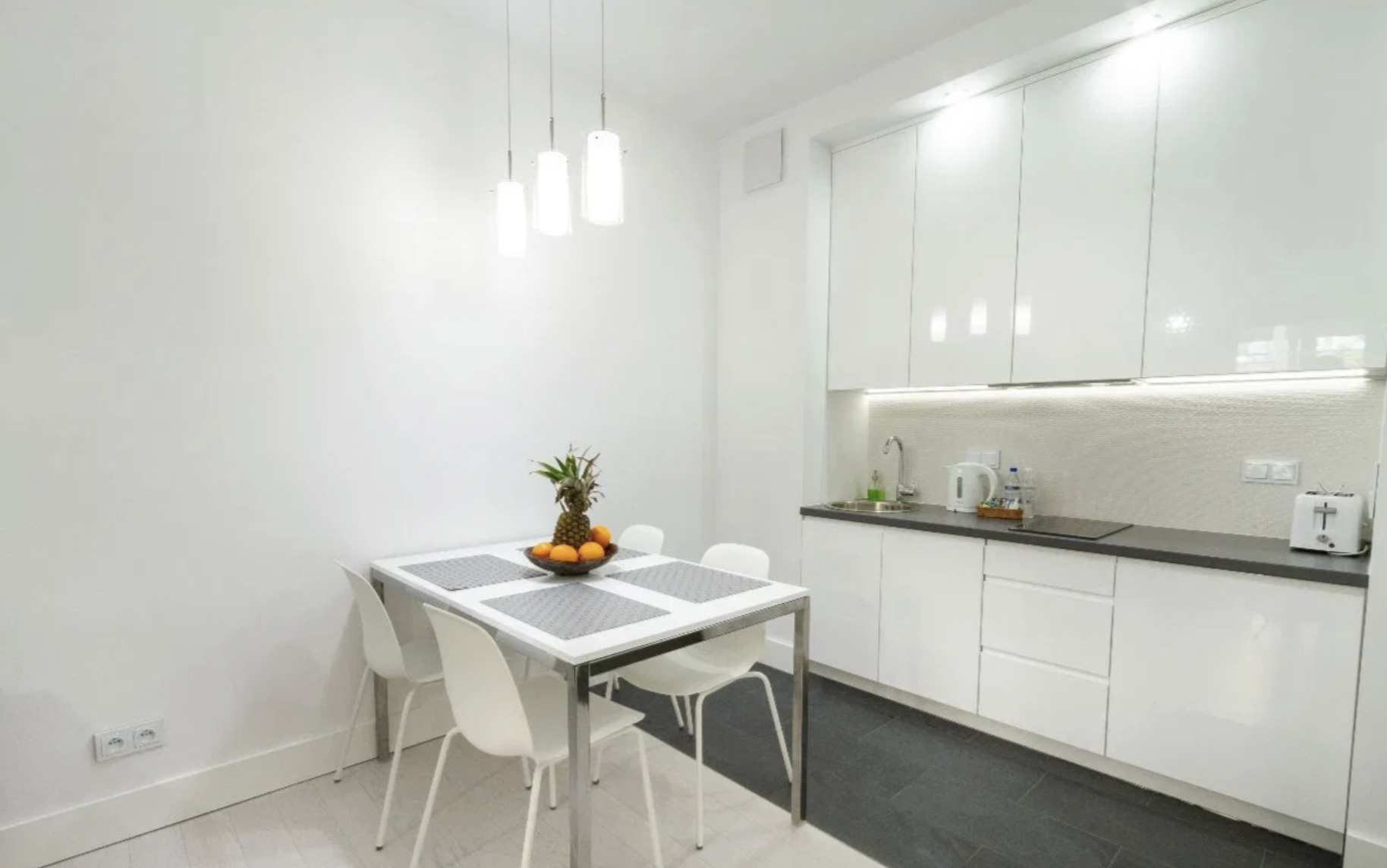 Modern 1-Bedroom Apartment | 19. Dzielnica | Kolejowa 49A | Warsaw