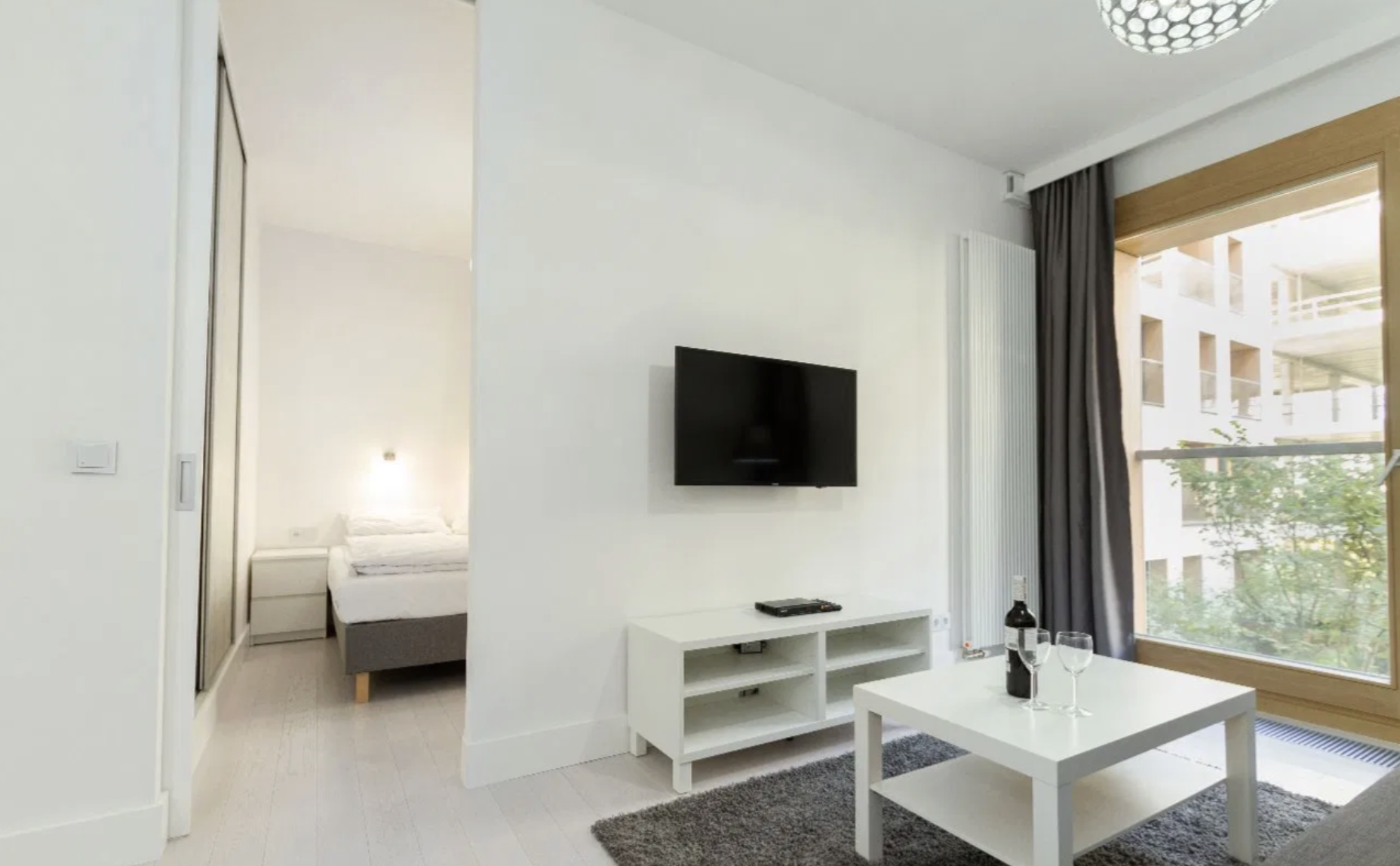 Modern 1-Bedroom Apartment | 19. Dzielnica | Kolejowa 49A | Warsaw