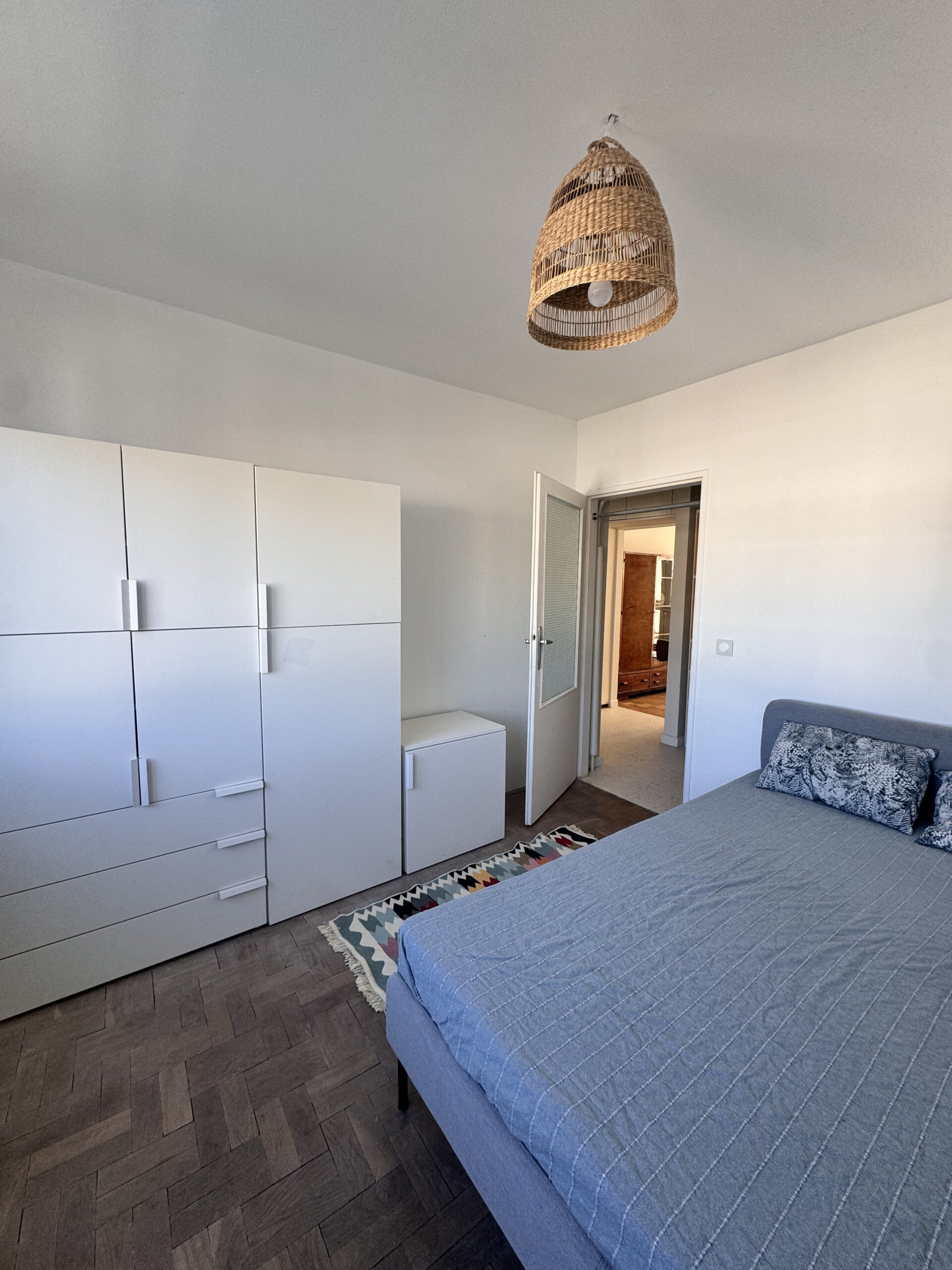 Spacious 3-Room Apartment in Mokotów – Close to Łazienki Park