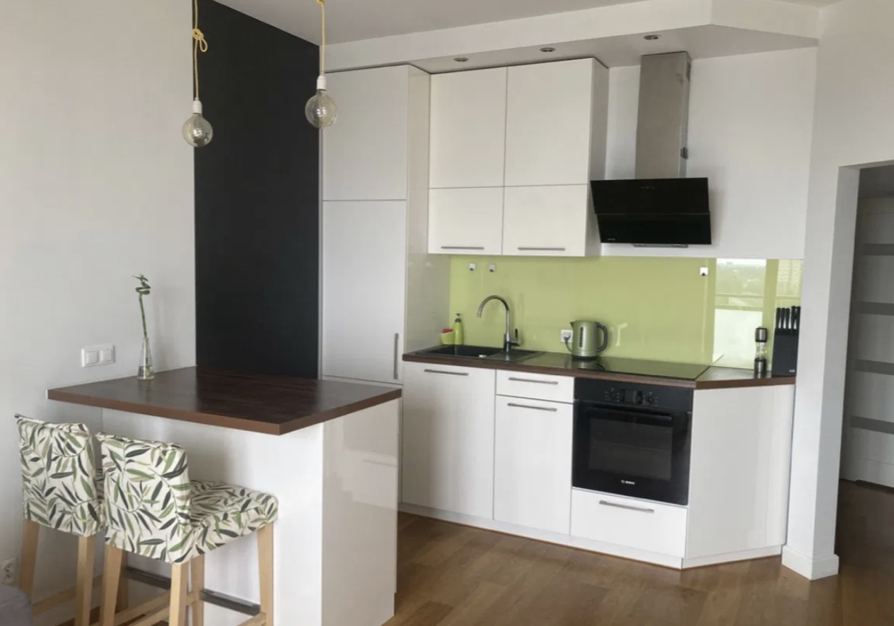 SPACIOUS 2-room flat with balcony in OCHOTA DISTRICT
