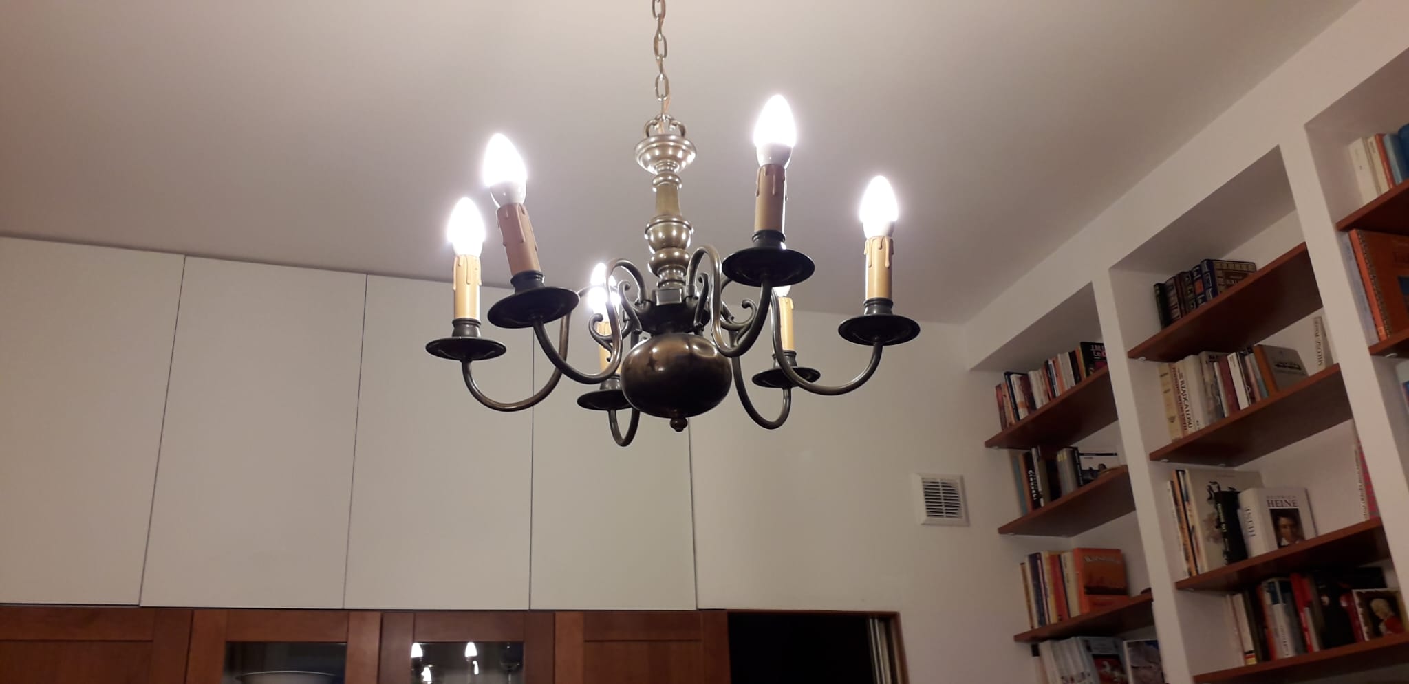 Monolocale con Balcone | Via Hoża | Soffitti Alti I CENTRO CITTÀ