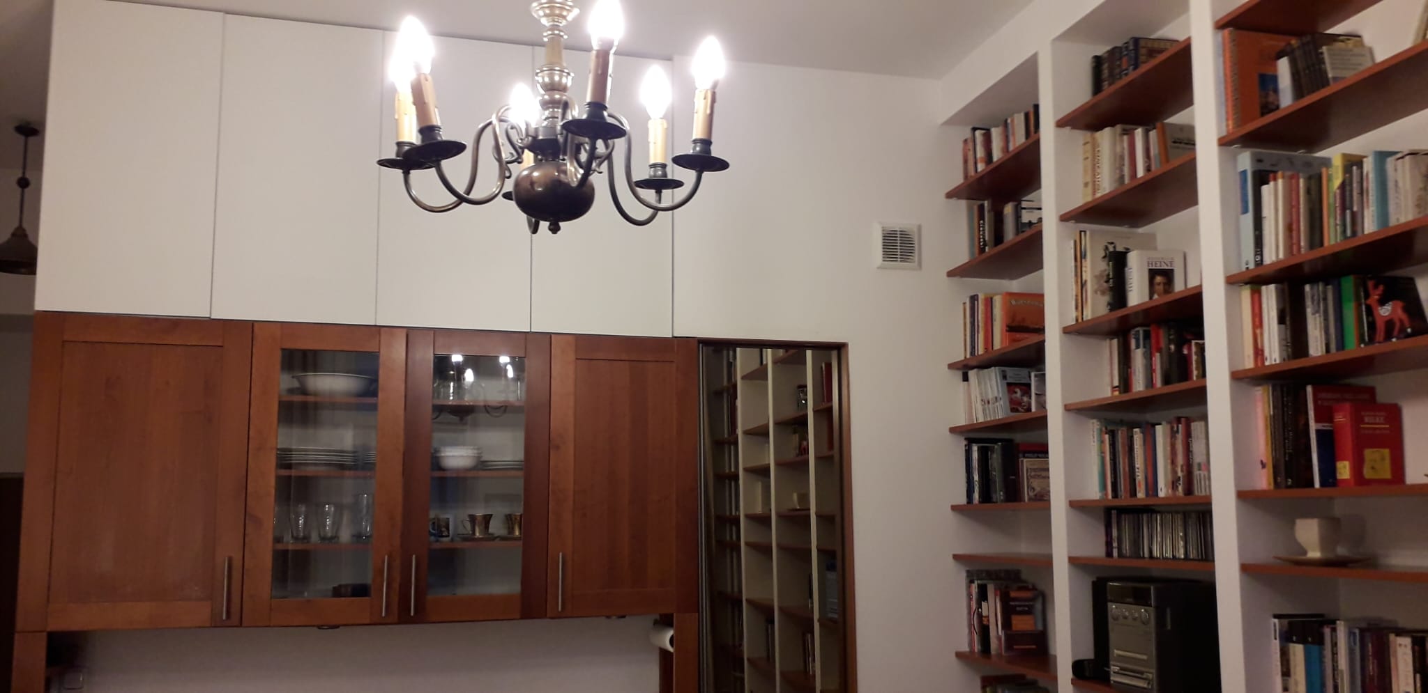 Studio avec Balcon | Rue Hoża | Hauts Plafonds I CENTRE-VILLE