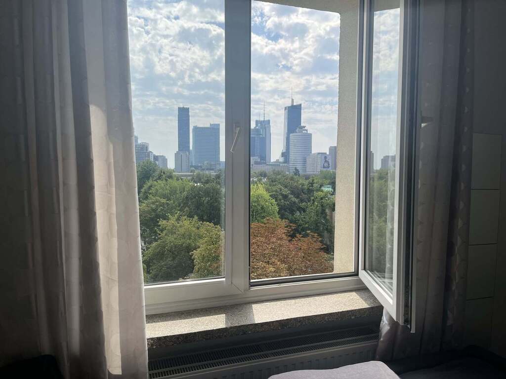 3 separaeted bedrooms | CITY CENTER, Aleja Solidarności, Warsaw- ERASMUS WELCOME