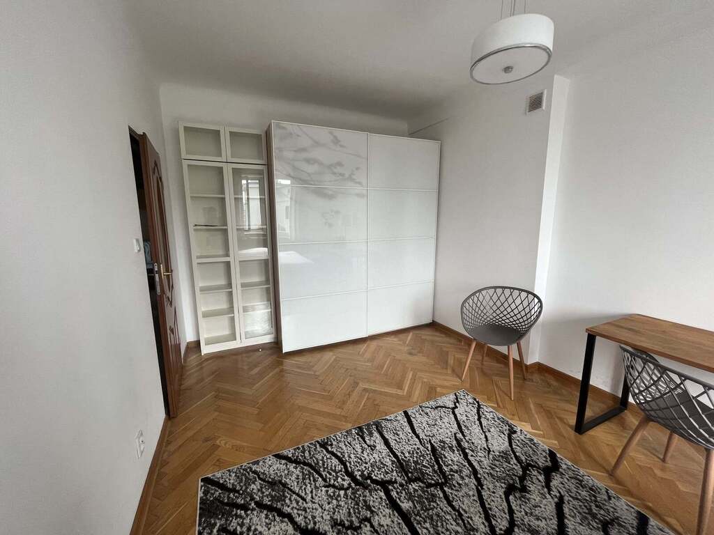 3 separaeted bedrooms | CITY CENTER, Aleja Solidarności, Warsaw- ERASMUS WELCOME