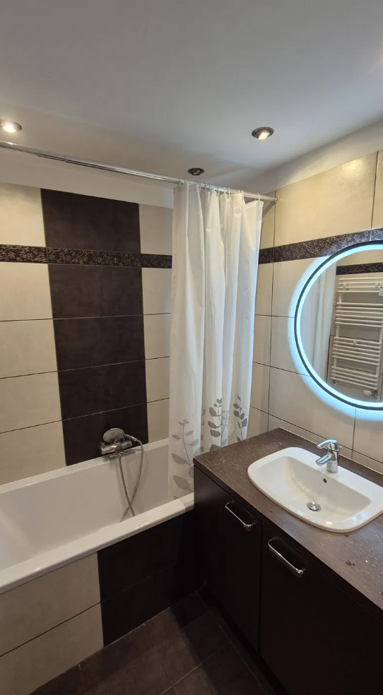 APPARTEMENT SPACIEUX 4 PIÈCES | Quartier MOKOTÓW, rue Bukowińska