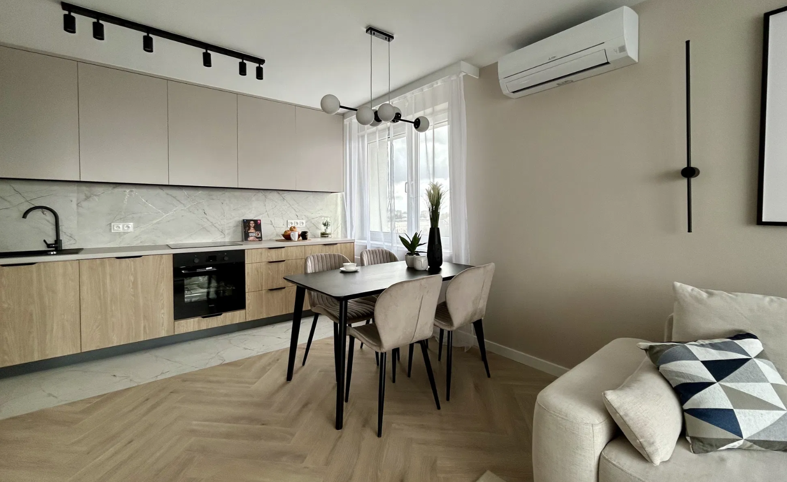 MODERN 4-ROOM APARTMENT | MOKOTOW district