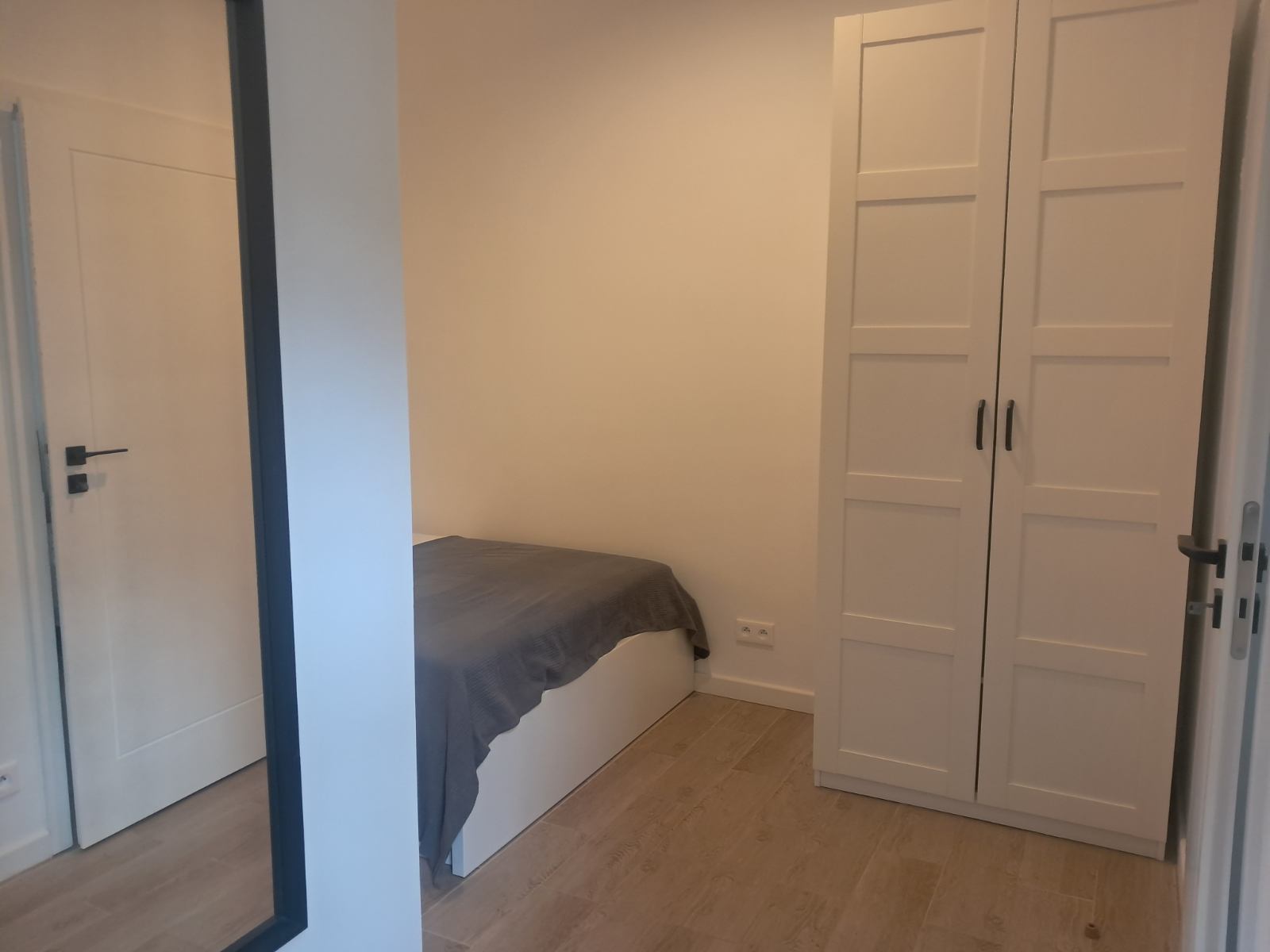 APPARTEMENT MODERNE 2 PIÈCES AU CENTRE-VILLE
