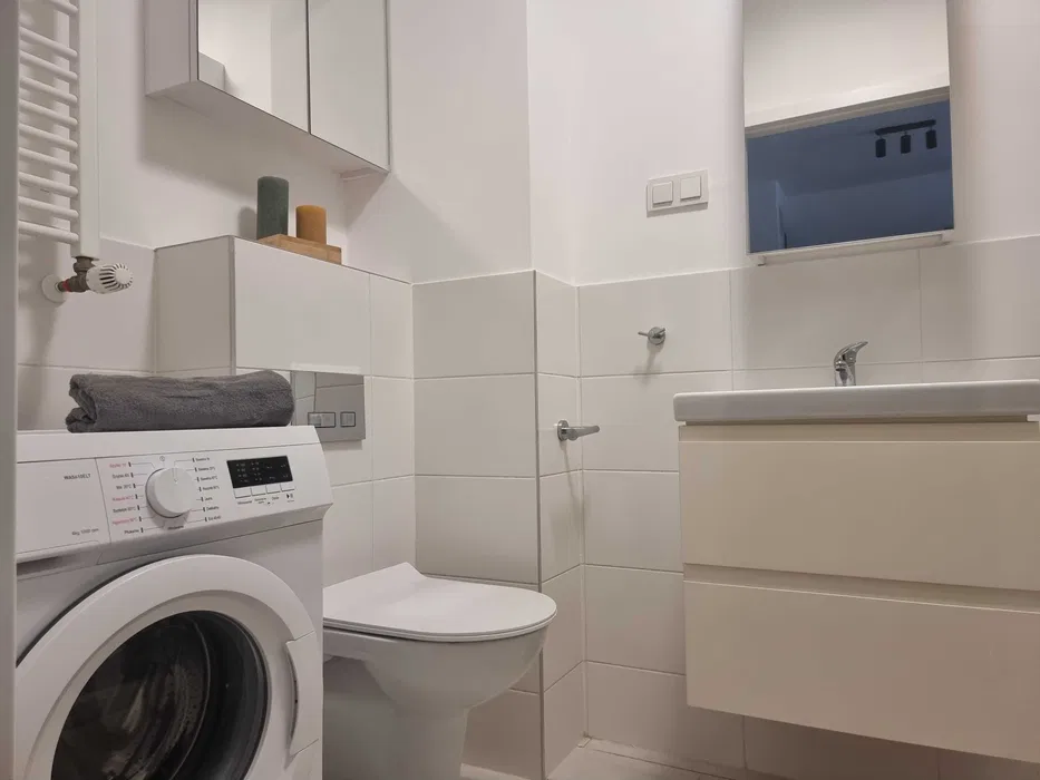 APPARTEMENT MODERNE 2 PIÈCES avec balcon à PRAGA POŁUDNIE