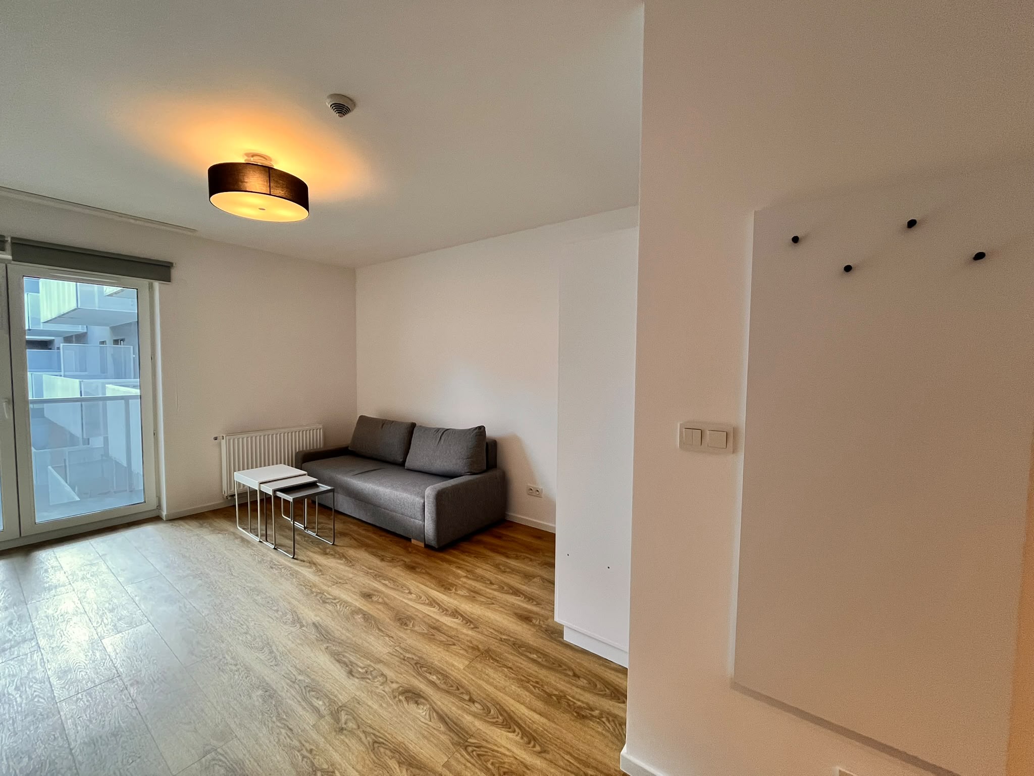 SPACIOUS MODERN STUDIO with balcony in PRAGA DISTRICT