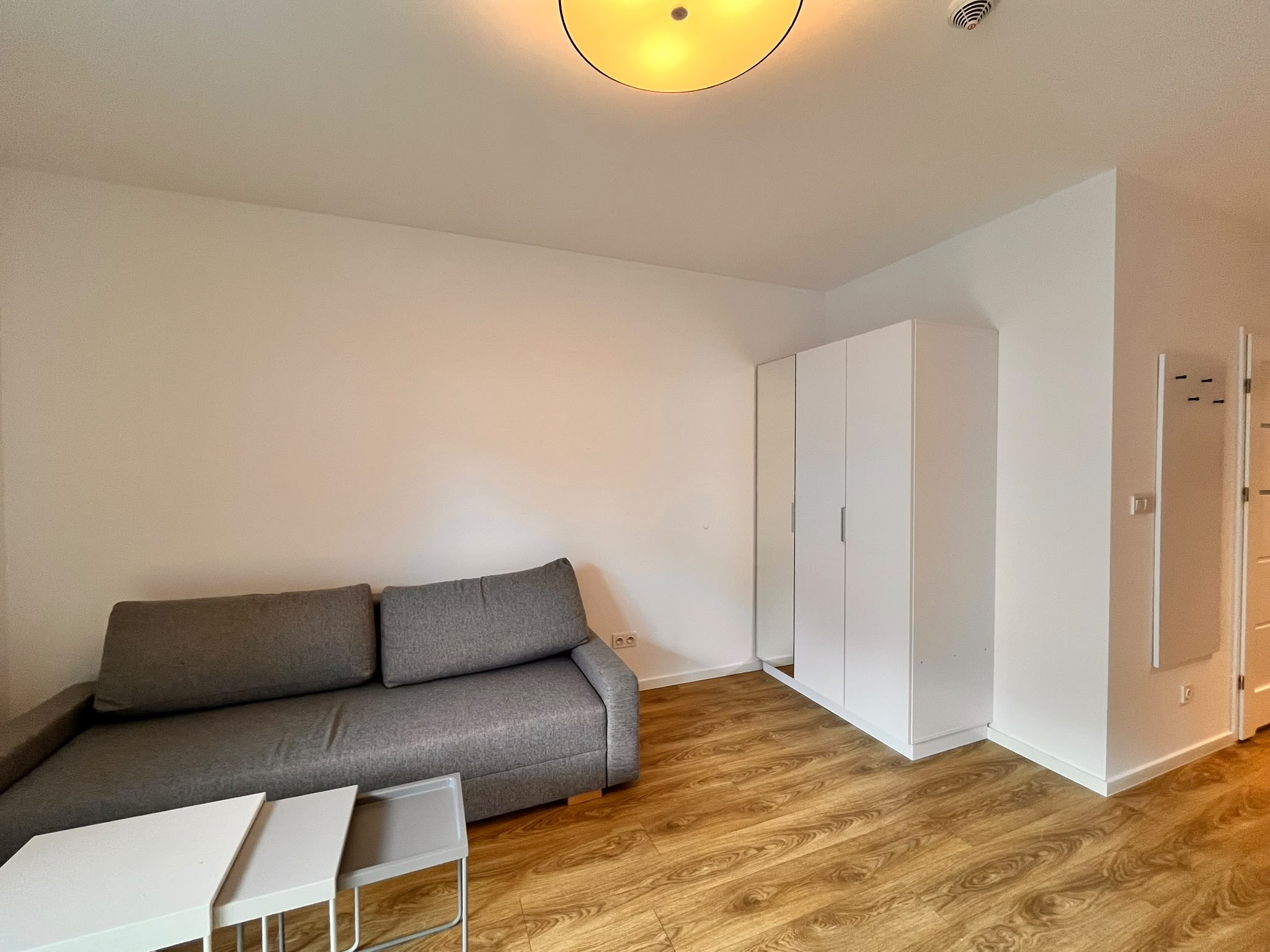 SPACIOUS MODERN STUDIO with balcony in PRAGA DISTRICT