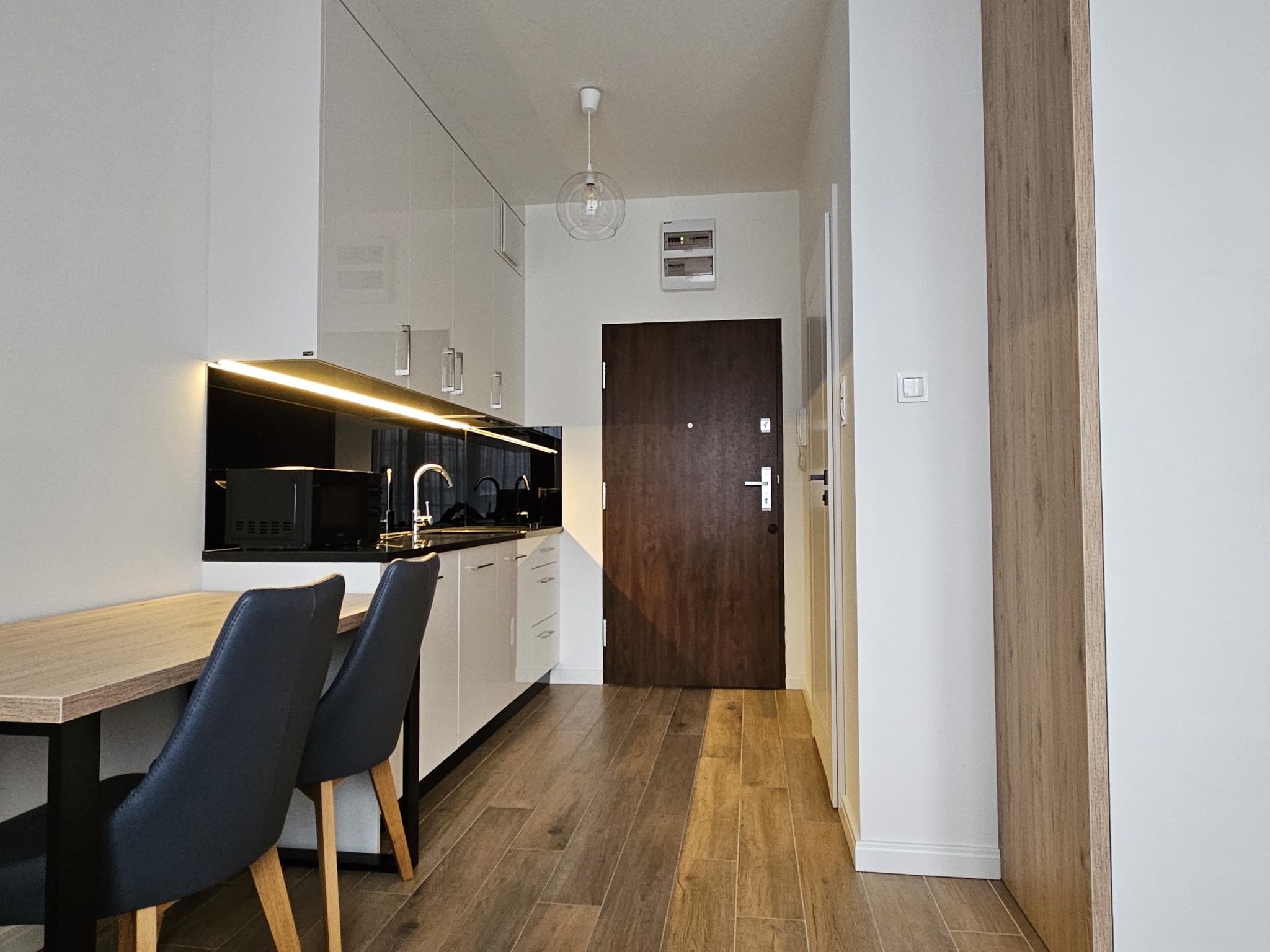 MODERN 2-room flat with balcony near WUM in OCHOTA DISTRICT