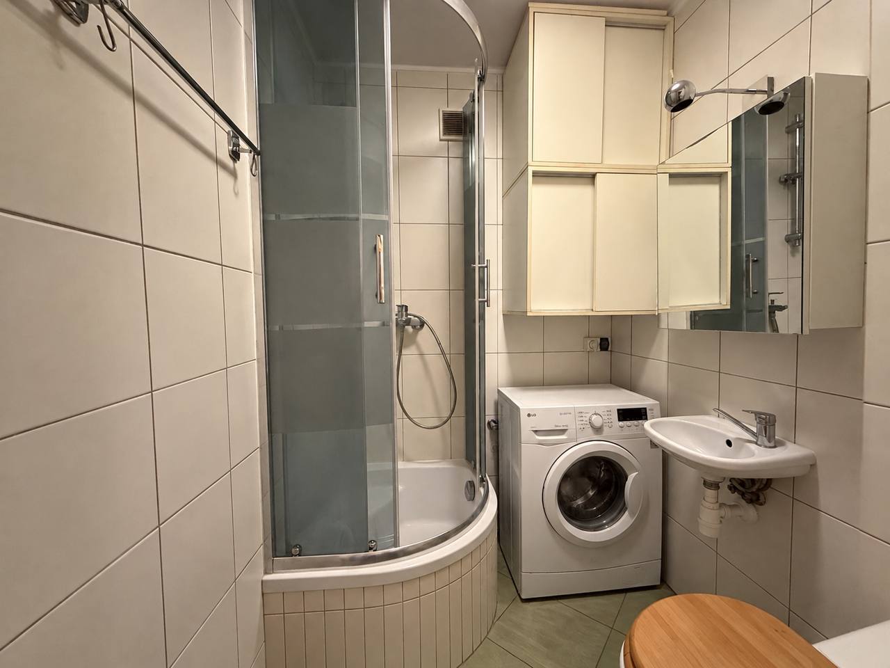 COSY spacious studio flat with balcony in PRAGA DISTRICT