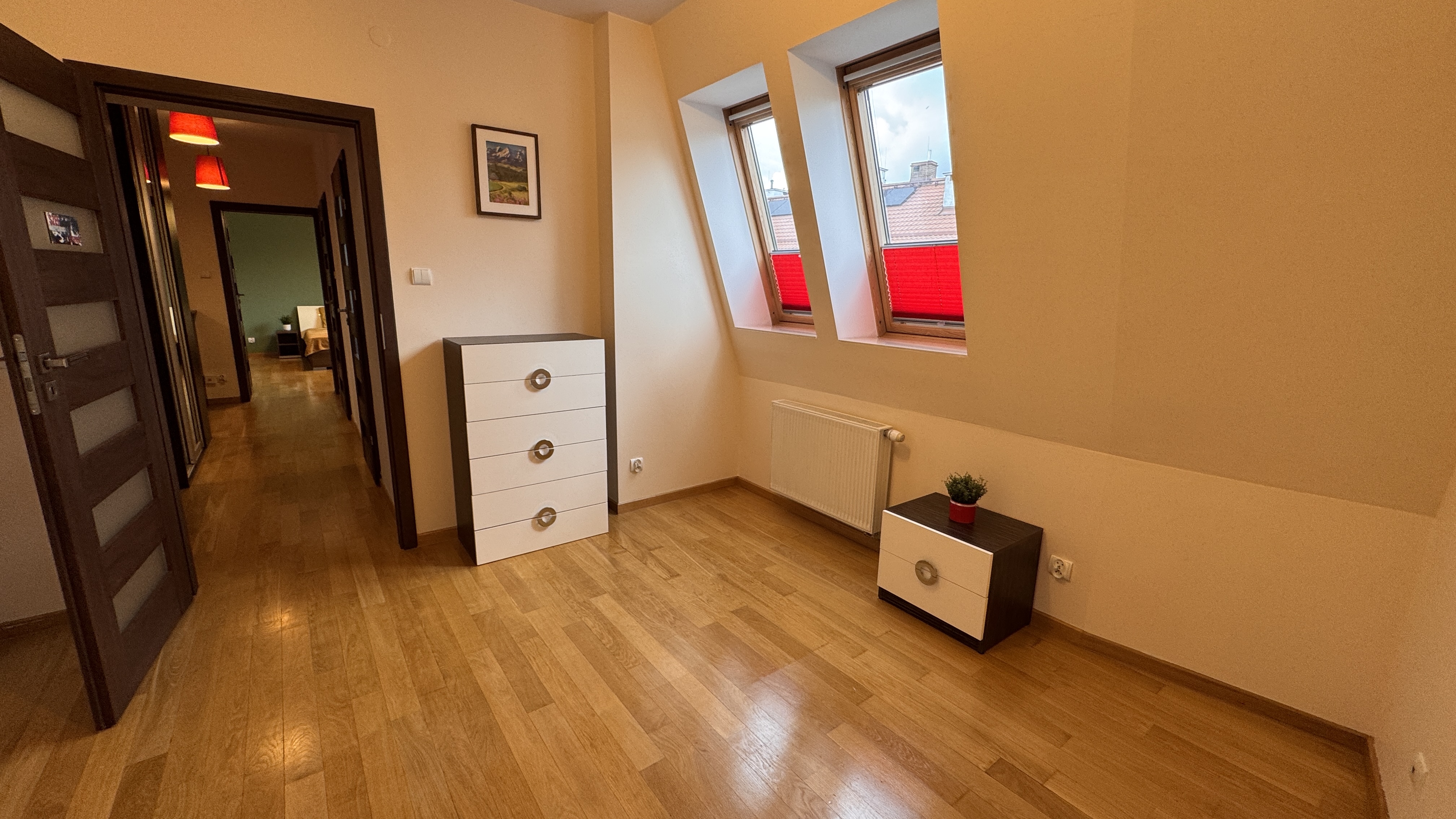 SPACIOIUS 3-room flat with balcony and AC in WLOCHY DISTRICT