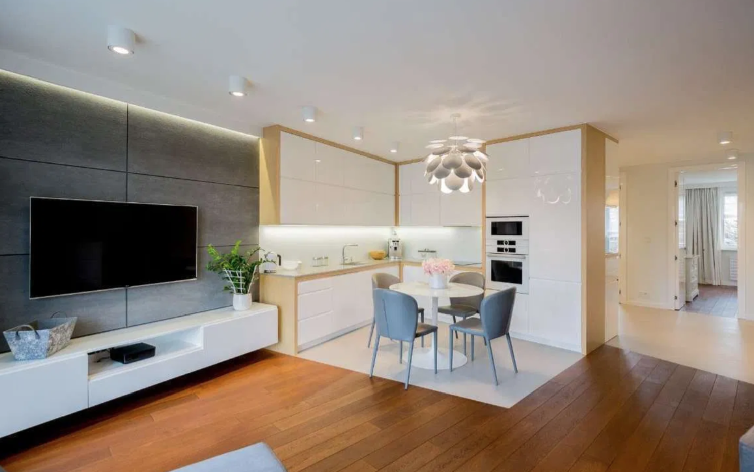 MODERN & SPACIOUS 3-ROOM APARTMENT | MOKOTÓW district near metro