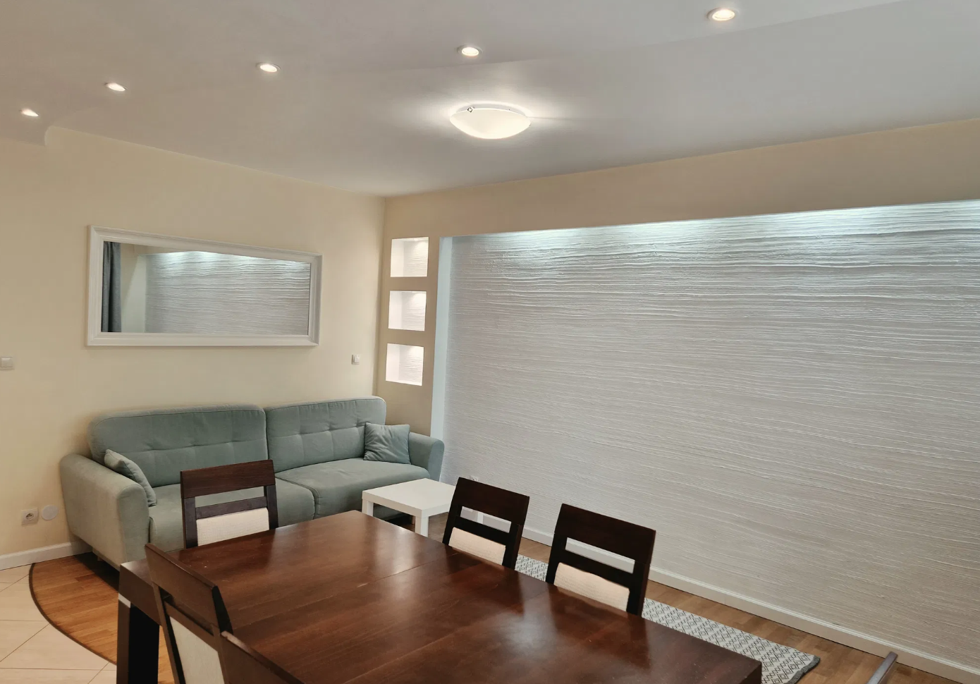 SPACIOUS 3-ROOM APARTMENT | MOKOTOW district near metro