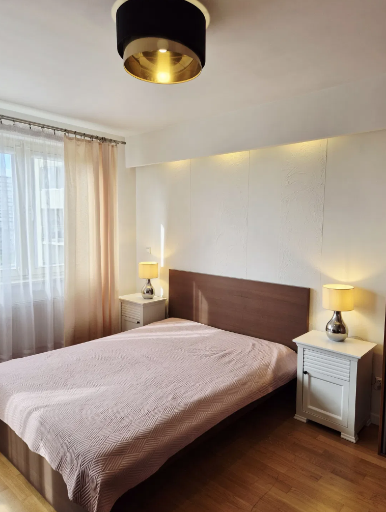 SPACIOUS 3-ROOM APARTMENT | MOKOTOW district near metro