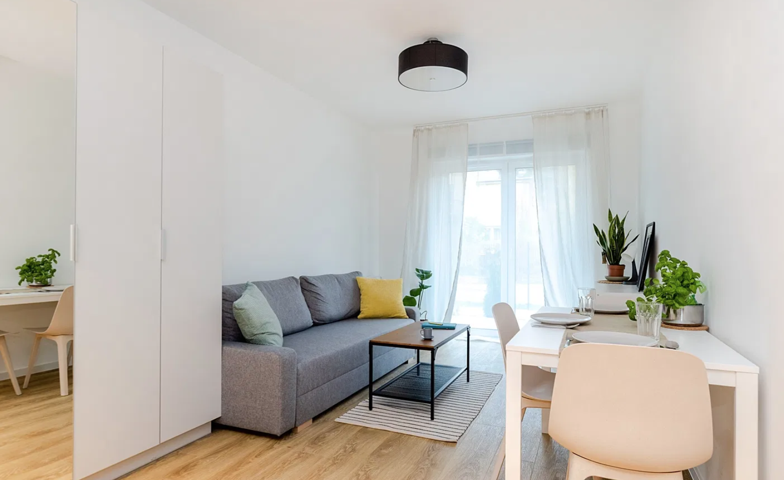 SPACIOUS 2-ROOM APARTMENT | PRAGA district