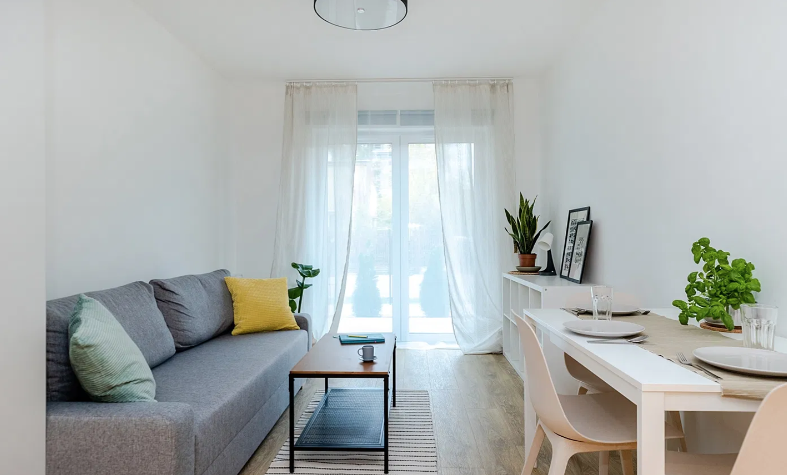 SPACIOUS 2-ROOM APARTMENT | PRAGA district | photo 2