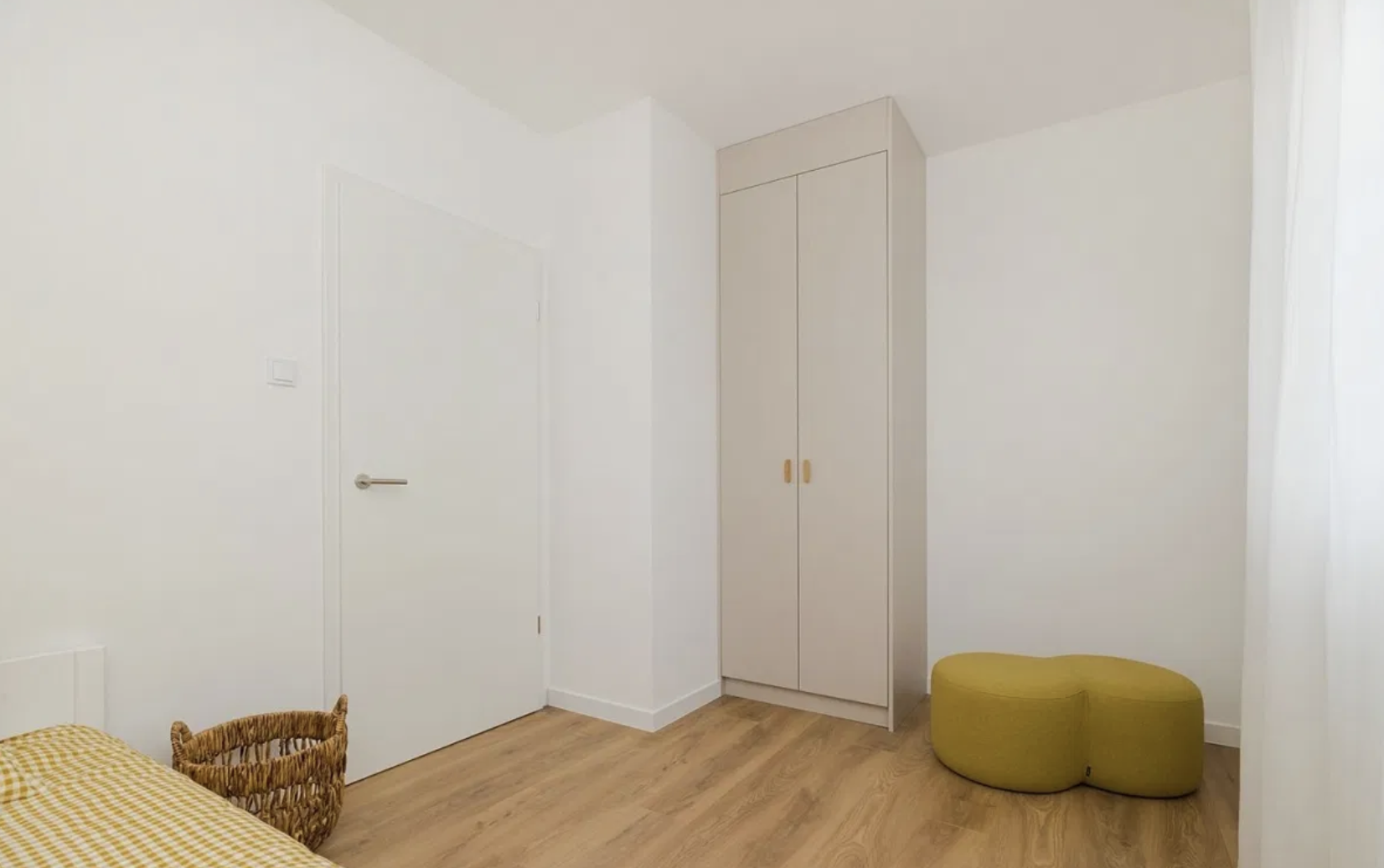 SPACIOUS 3-room flat with balcony in PRAGA DISTRICT | photo 4