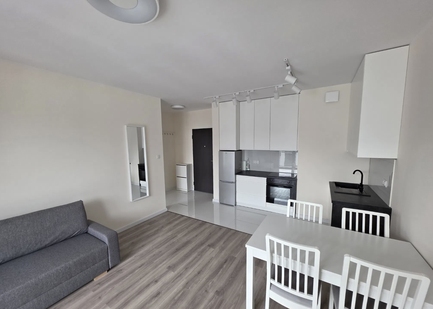 COSY AND SPACIOUS 2-room flat with balcony in WLOCHY DISTRICT