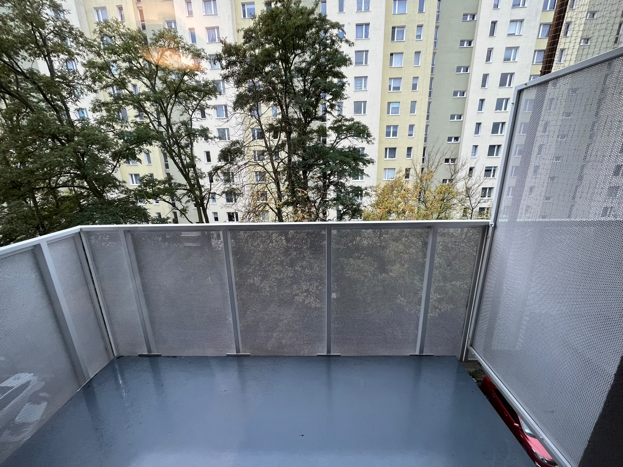 SPACIOUS STUDIO FLAT with balcony IN PRAGA POLUDNIE DISTRICT